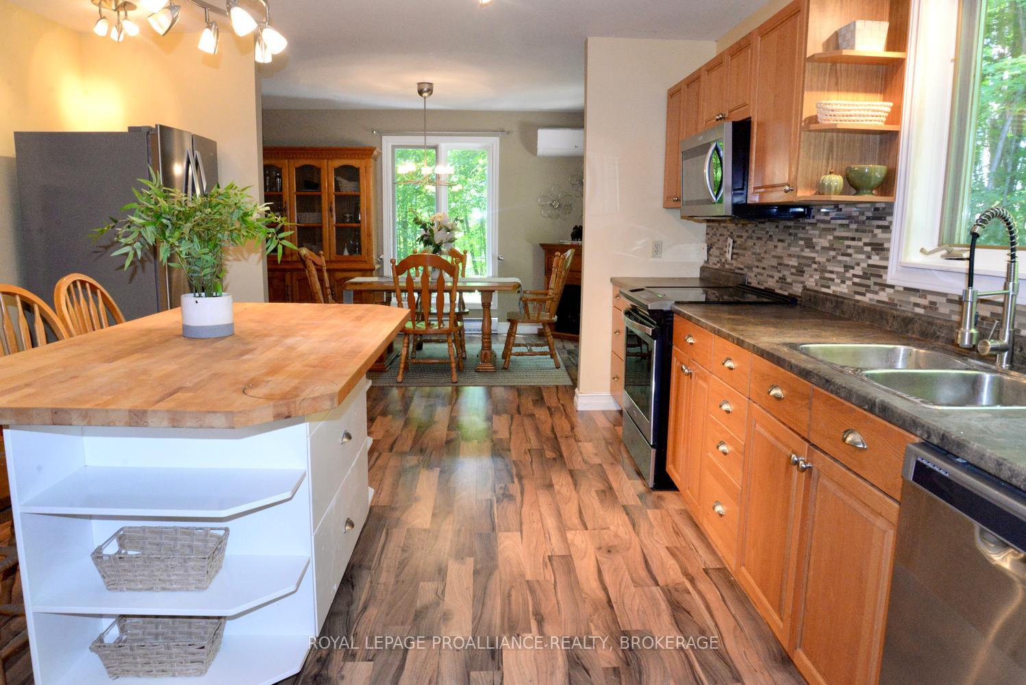 Photo 15 of 1852 MacAlpine Road, Kingston, City North of 401 — HOMEH