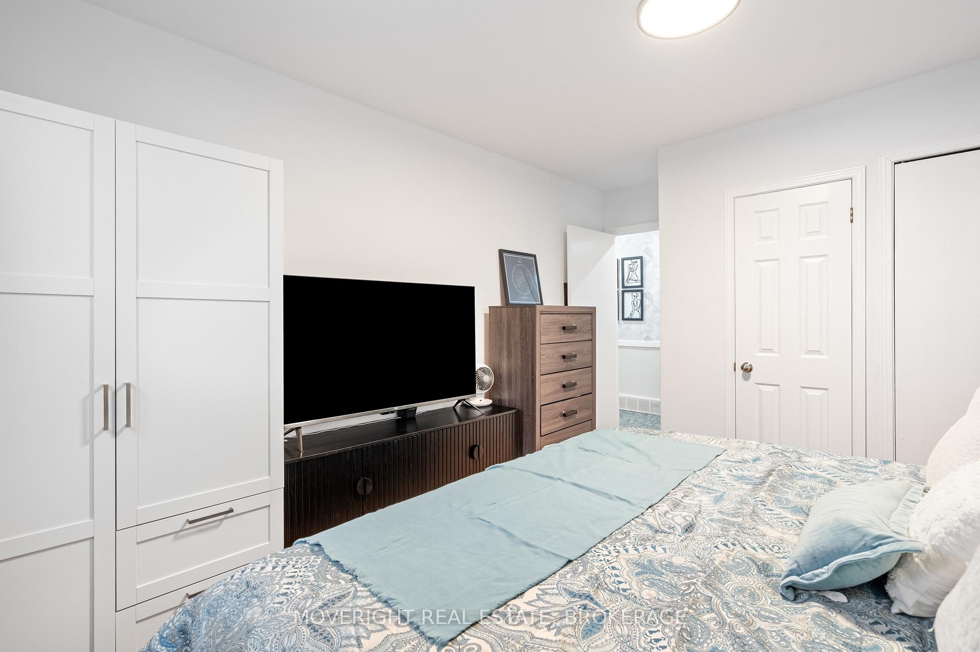 Photo 12 of 618 Lincoln Street, Welland, Lincoln/Crowland — HOMEH