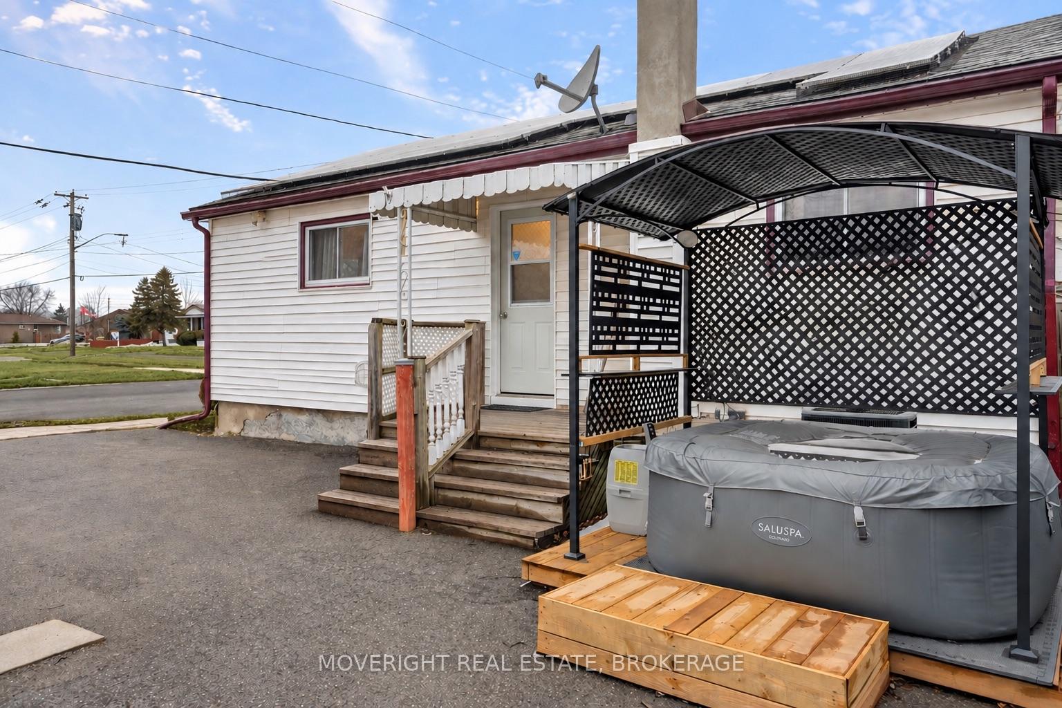 Photo 23 of 618 Lincoln Street, Welland, Lincoln/Crowland — HOMEH
