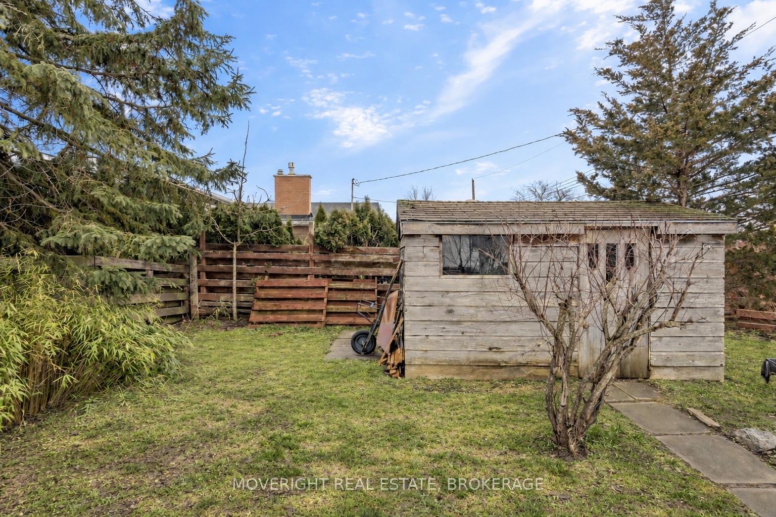Photo 24 of 618 Lincoln Street, Welland, Lincoln/Crowland — HOMEH