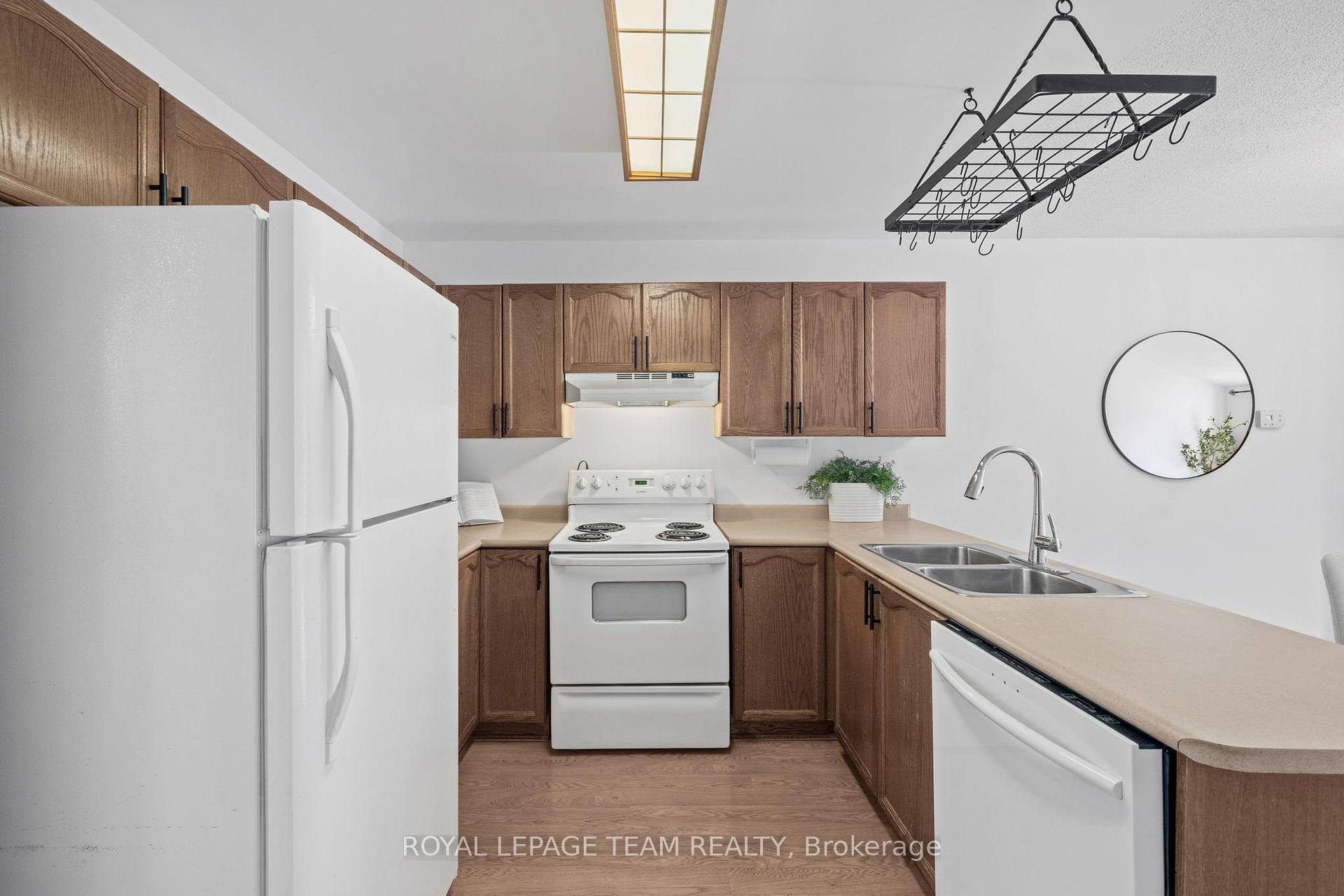 Photo 3 of Unit B, 5744 Andrasi Crescent, Ottawa, Osgoode — HOMEH
