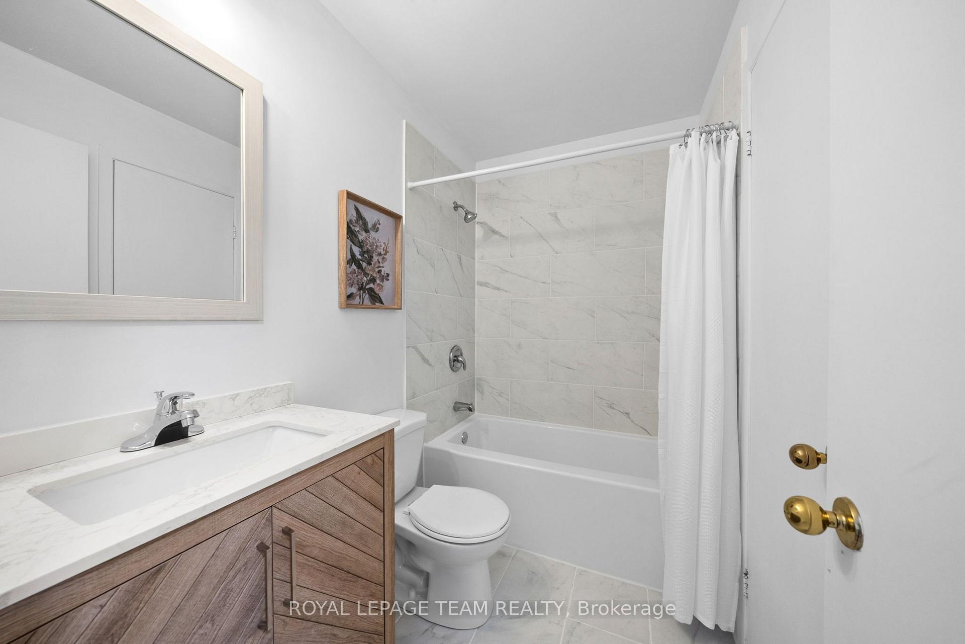 Photo 23 of Unit B, 5744 Andrasi Crescent, Ottawa, Osgoode — HOMEH