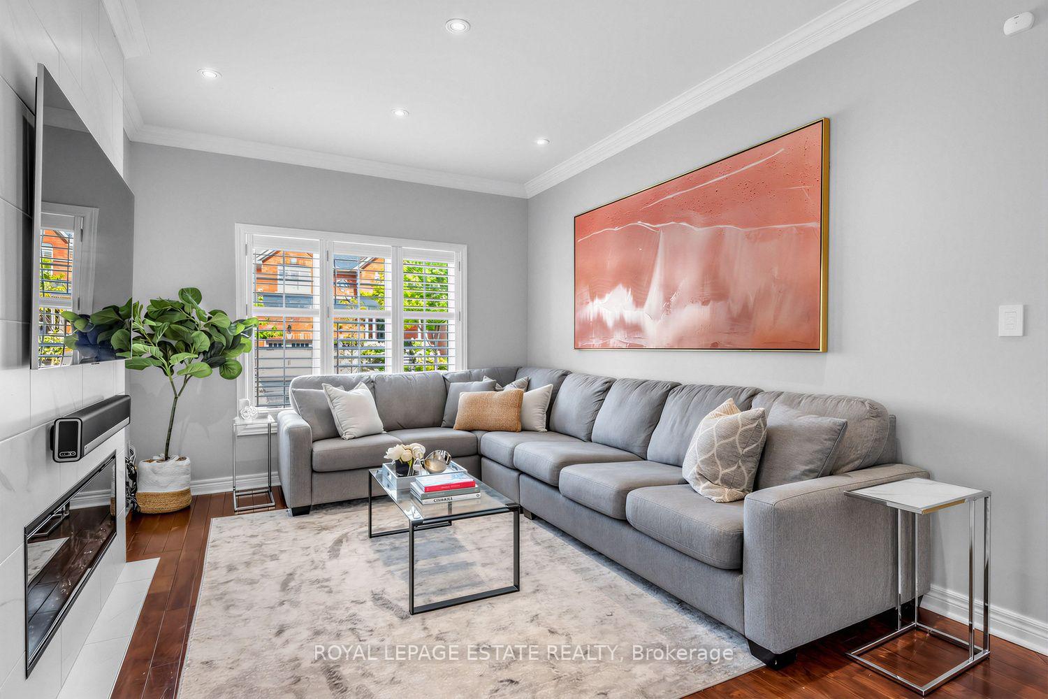 Photo 7 of 180 Jack Pine Road, Vaughan, Patterson — HOMEH