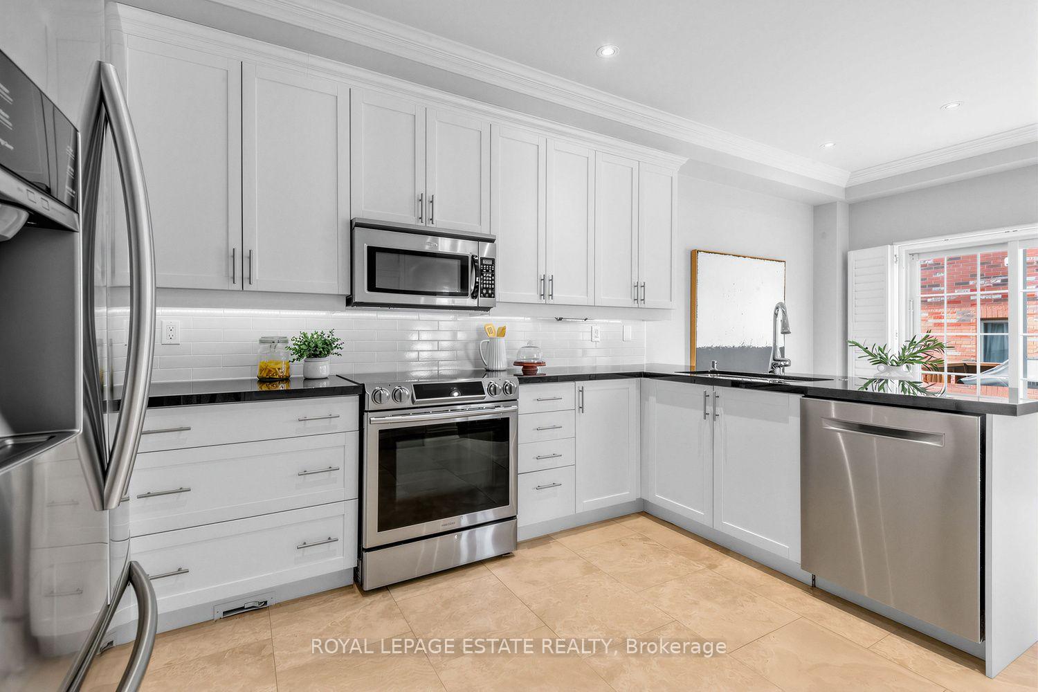 Photo 9 of 180 Jack Pine Road, Vaughan, Patterson — HOMEH