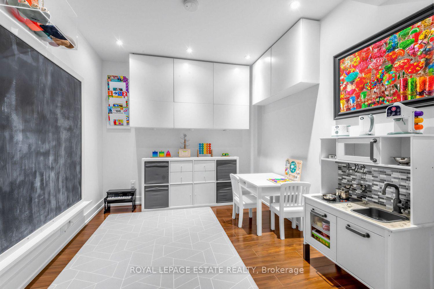 Photo 28 of 180 Jack Pine Road, Vaughan, Patterson — HOMEH