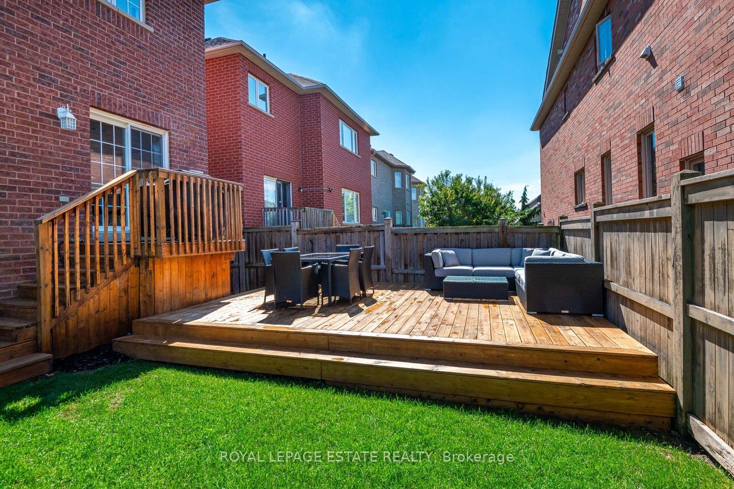 Photo 32 of 180 Jack Pine Road, Vaughan, Patterson — HOMEH