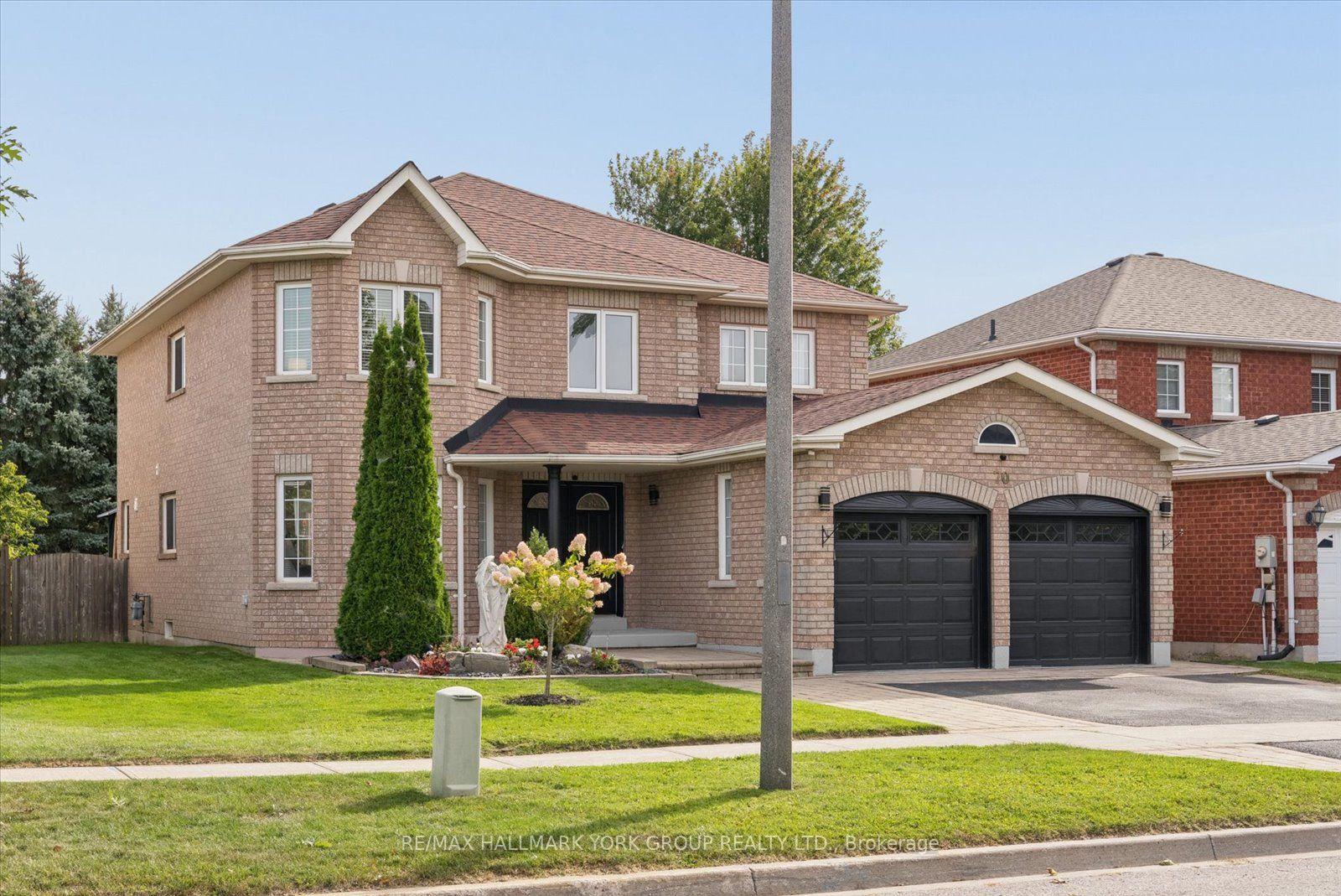 Photo 2 of 70 Bambi Crescent, Georgina, Keswick South — HOMEH