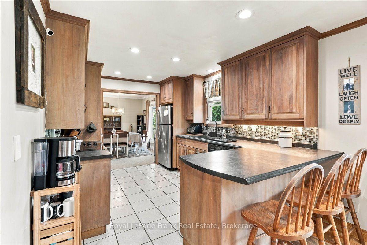 Photo 14 of 178 Roblin Road, Quinte West, Sidney Ward — HOMEH