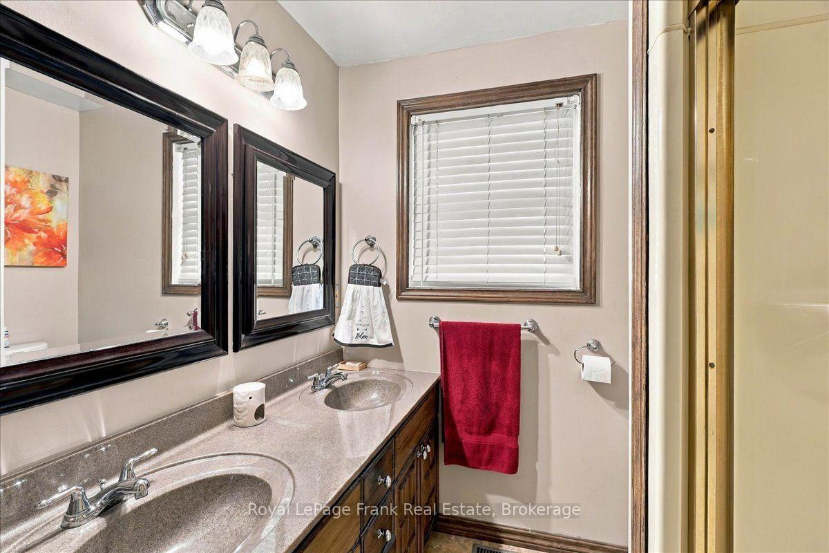 Photo 16 of 178 Roblin Road, Quinte West, Sidney Ward — HOMEH