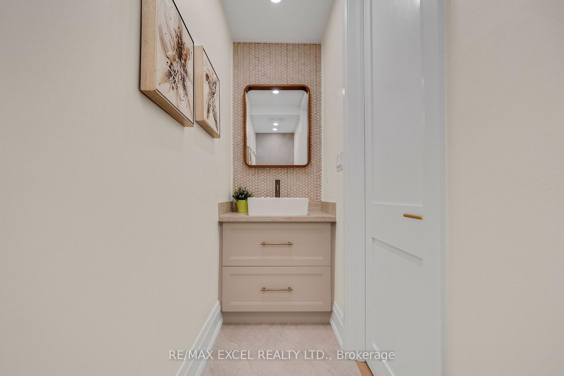 Photo 15 of 599 Conacher Drive, North York, Newtonbrook East — HOMEH