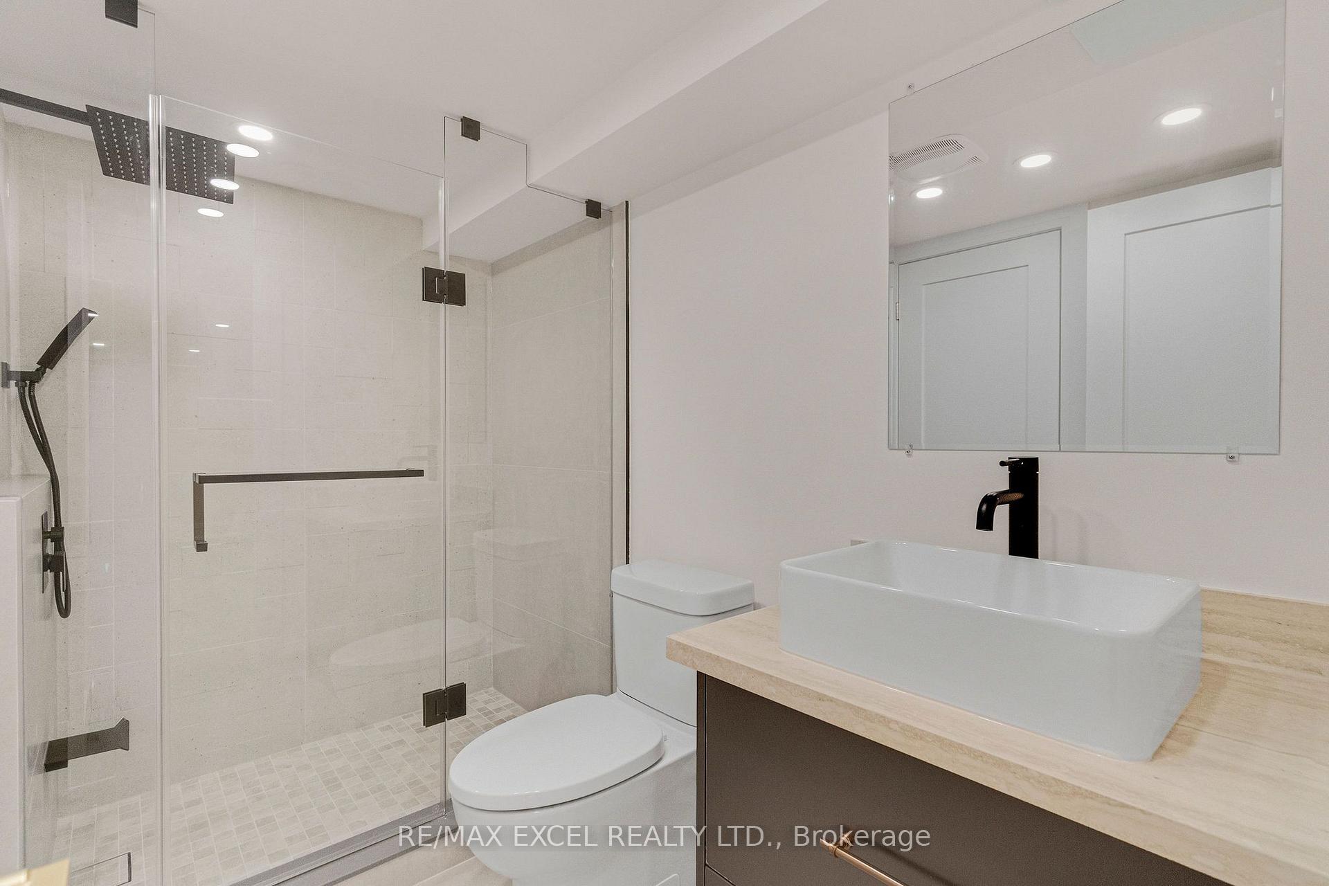 Photo 36 of 599 Conacher Drive, North York, Newtonbrook East — HOMEH