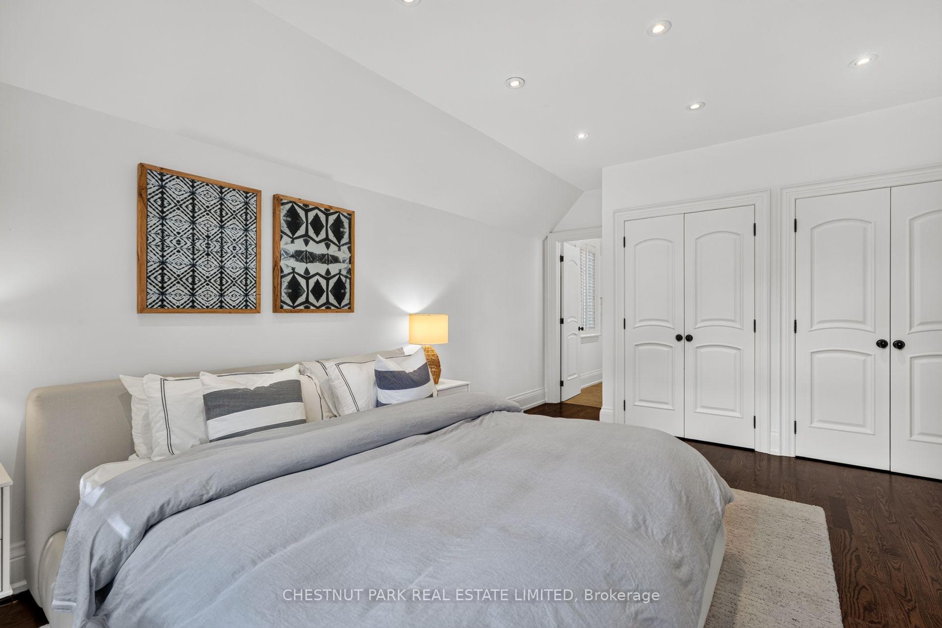 Photo 29 of 179 Yonge Boulevard, Toronto, Bedford Park-Nortown — HOMEH