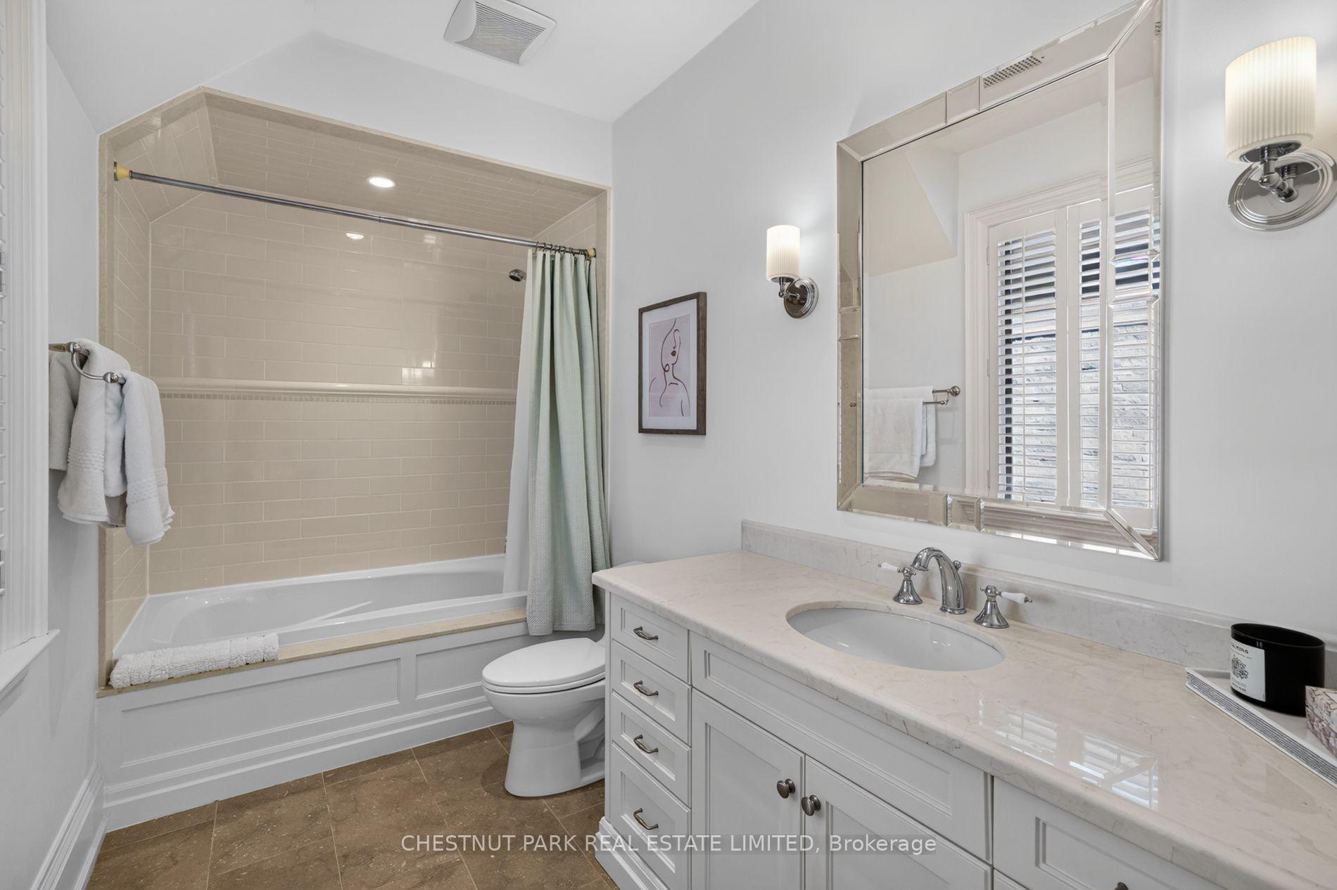 Photo 30 of 179 Yonge Boulevard, Toronto, Bedford Park-Nortown — HOMEH