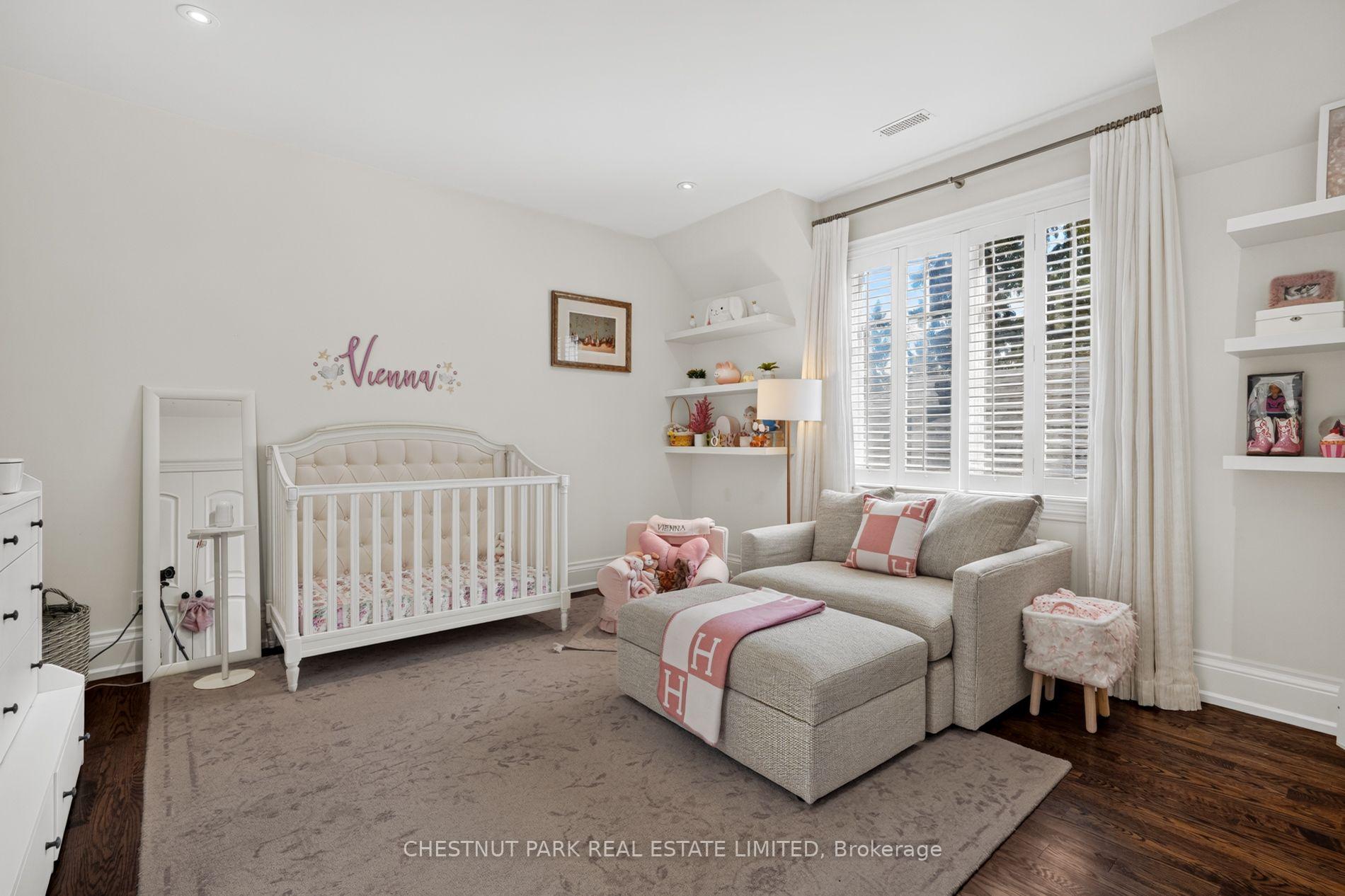 Photo 33 of 179 Yonge Boulevard, Toronto, Bedford Park-Nortown — HOMEH