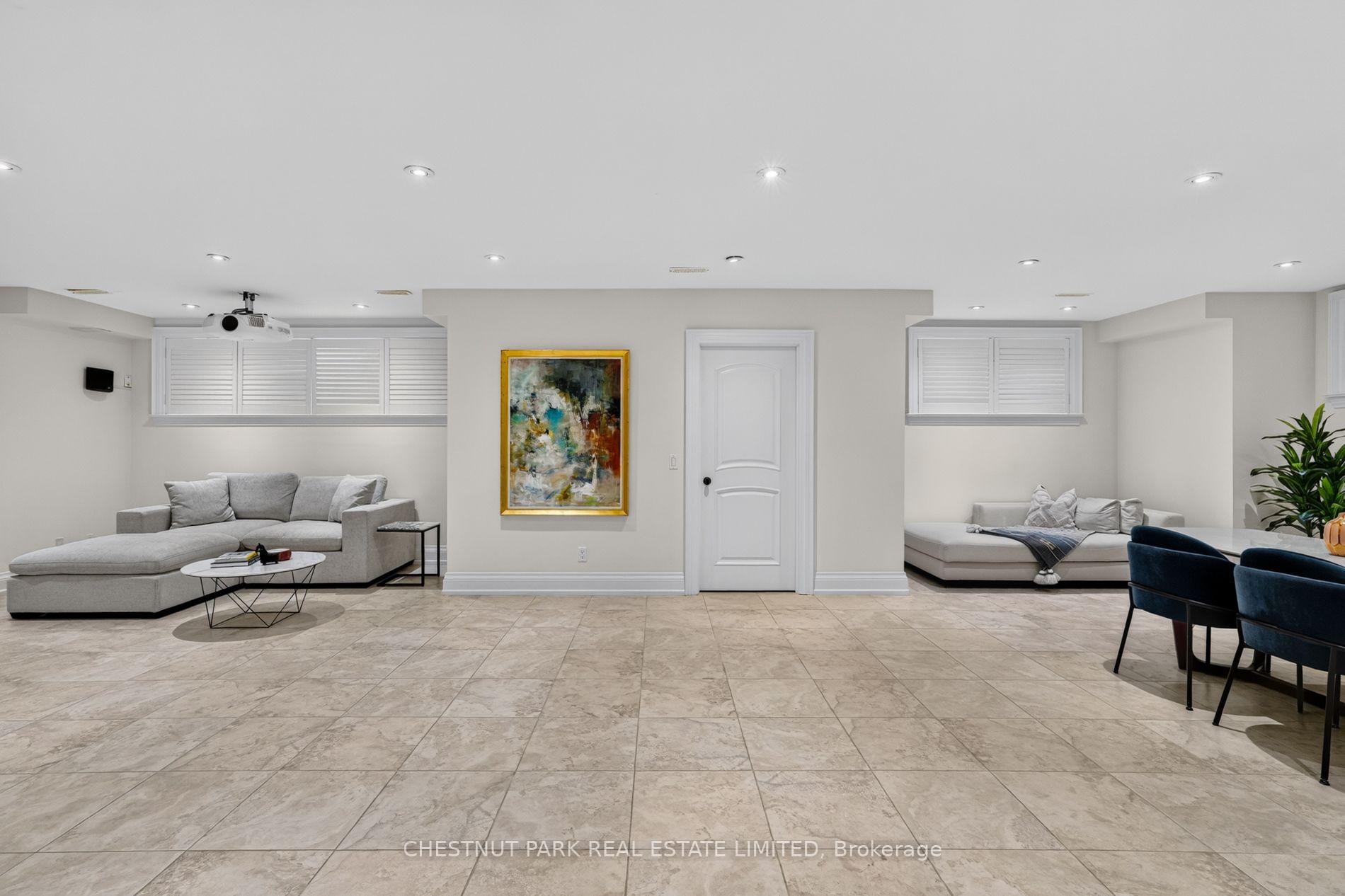 Photo 38 of 179 Yonge Boulevard, Toronto, Bedford Park-Nortown — HOMEH