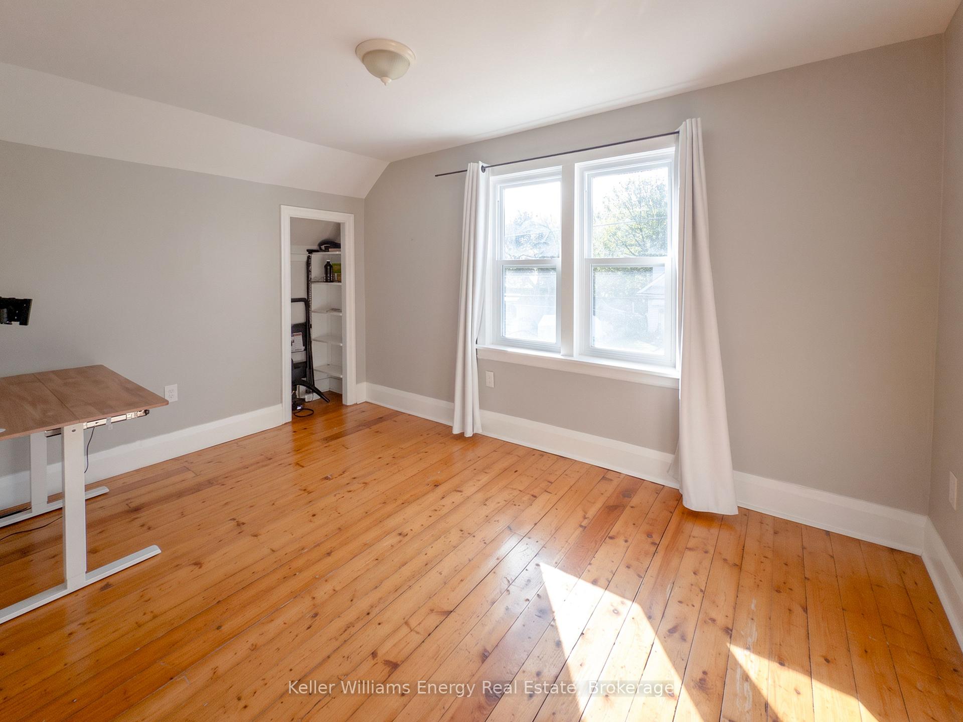 Photo 14 of 204 Gibb Street, Oshawa, Vanier — HOMEH