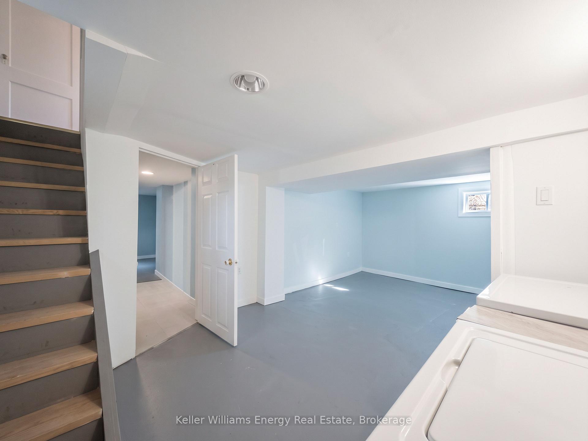 Photo 20 of 204 Gibb Street, Oshawa, Vanier — HOMEH