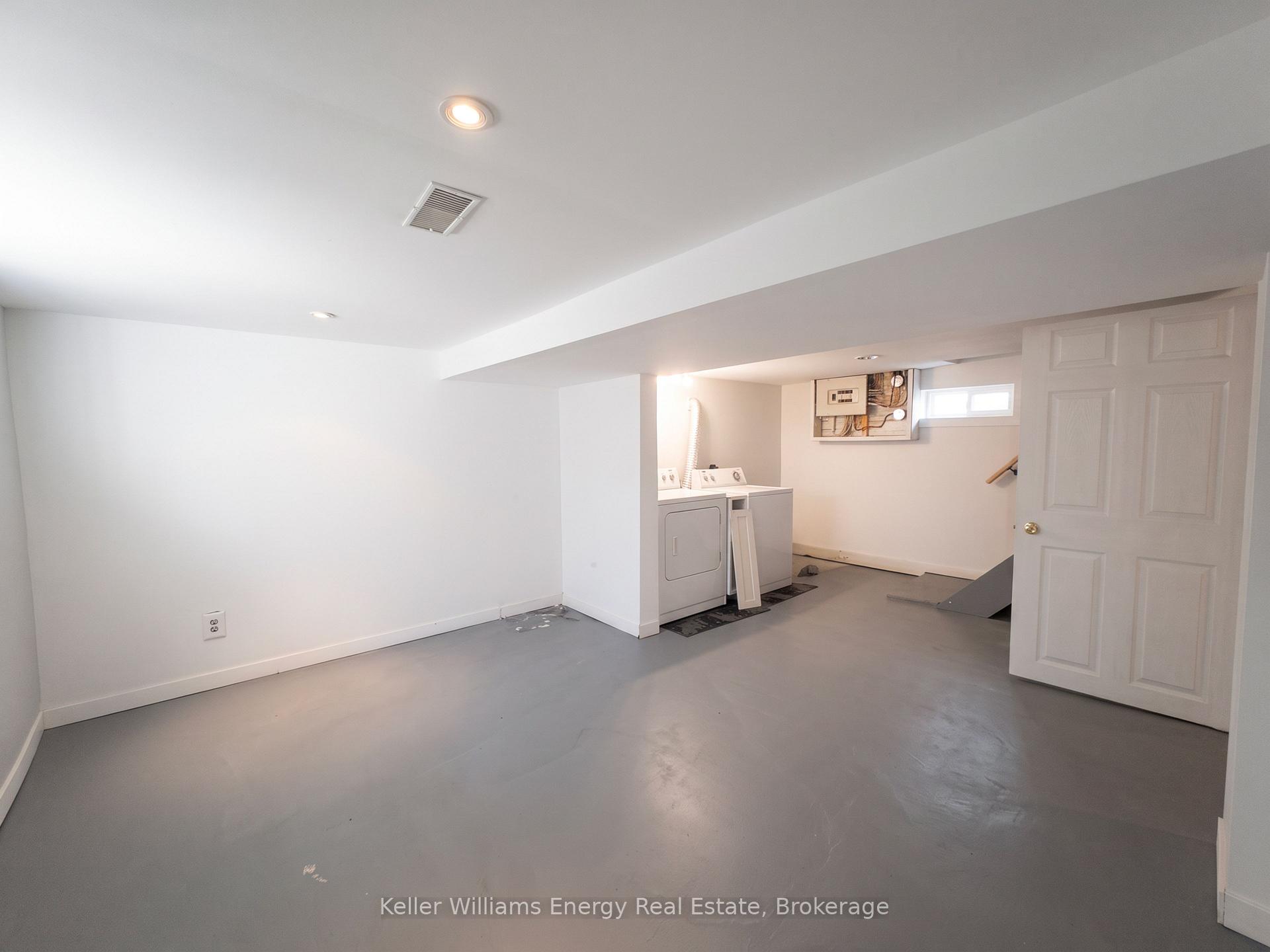 Photo 21 of 204 Gibb Street, Oshawa, Vanier — HOMEH