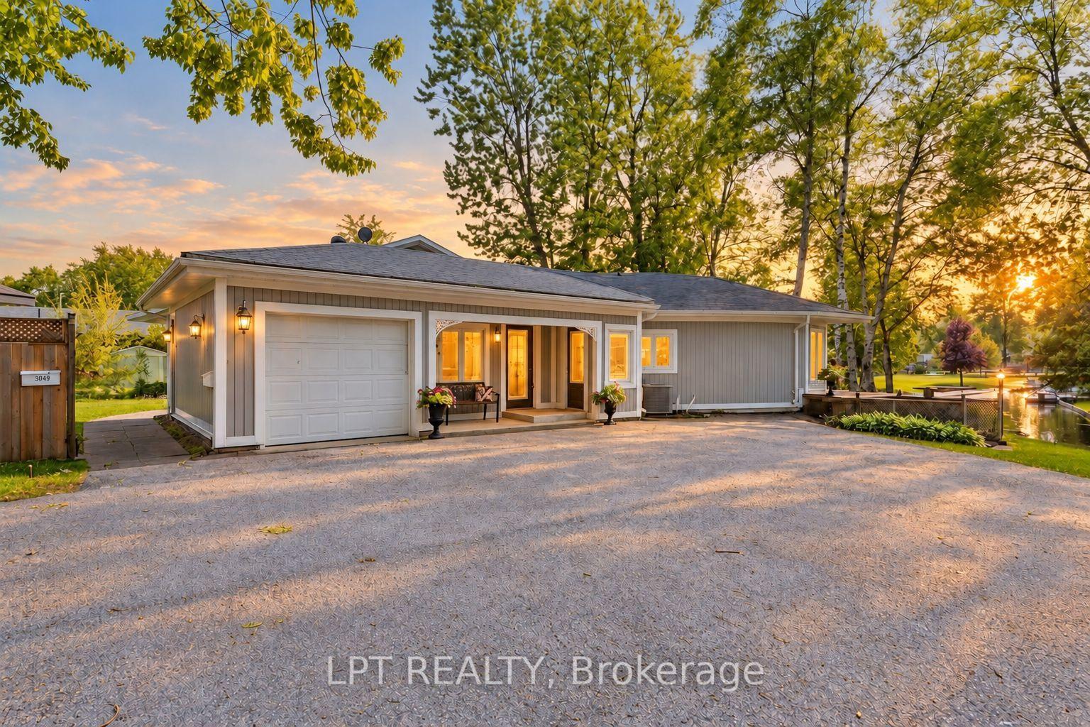 Photo 5 of 204 The Queensway, Georgina, Keswick South — HOMEH
