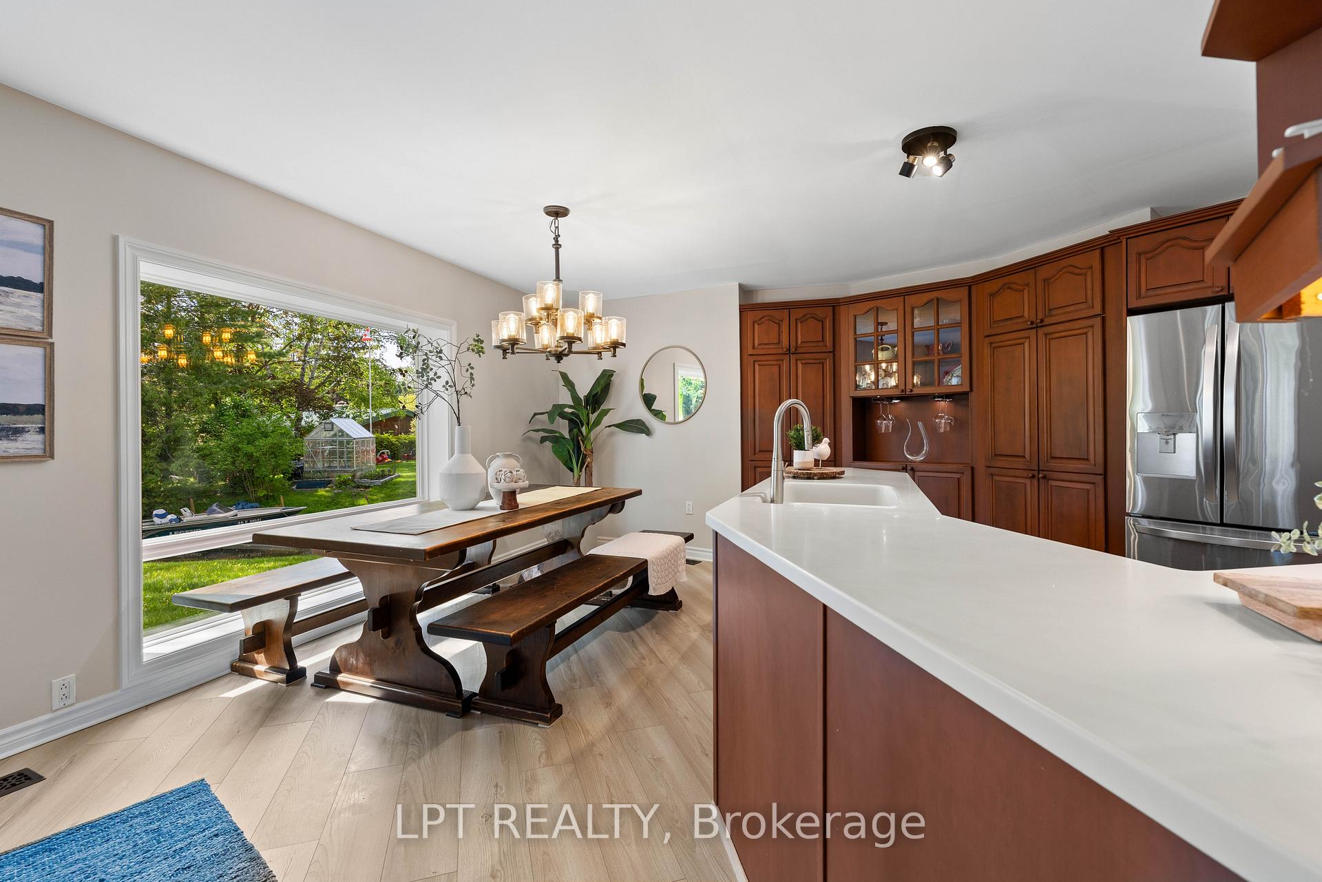 Photo 10 of 204 The Queensway, Georgina, Keswick South — HOMEH