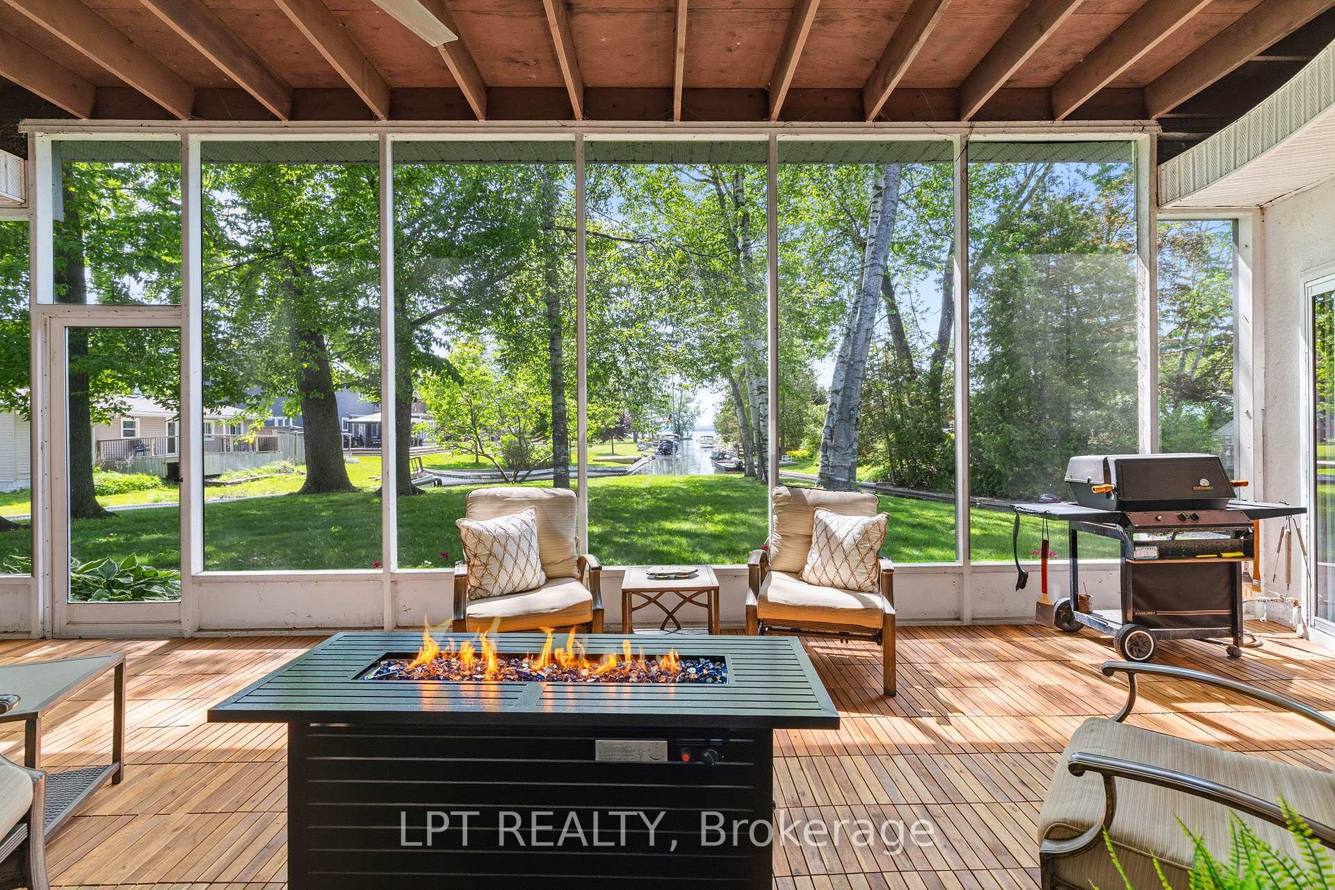 Photo 15 of 204 The Queensway, Georgina, Keswick South — HOMEH