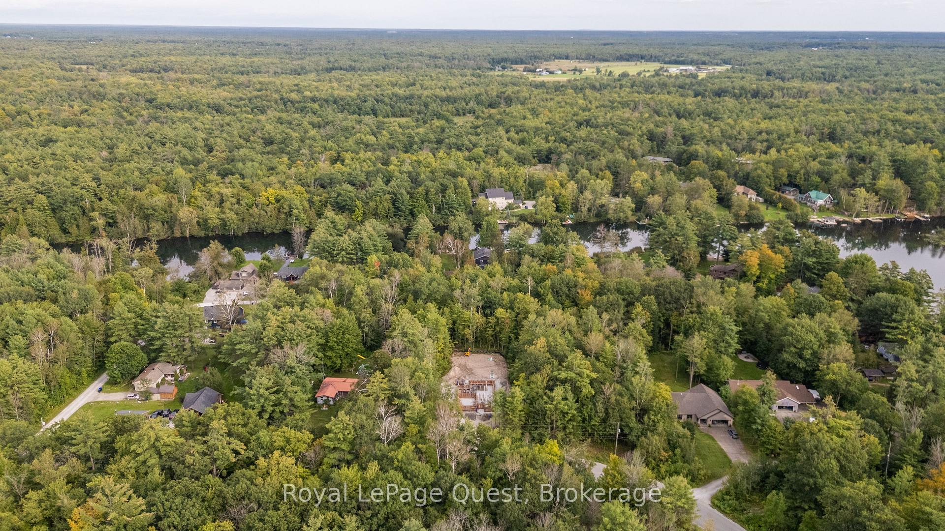 Photo 3 of 3469 Riverdale Drive, Severn, Washago — HOMEH