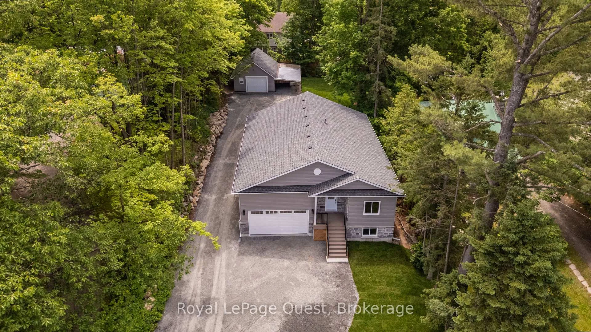 Photo 8 of 3469 Riverdale Drive, Severn, Washago — HOMEH