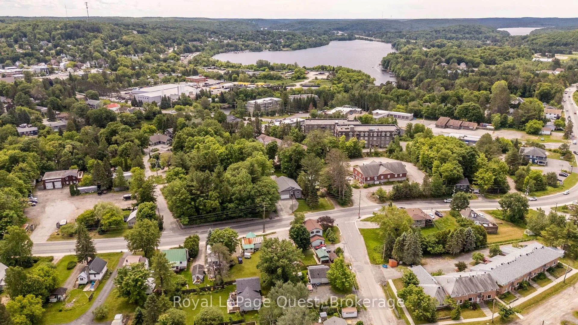 Photo 10 of 3469 Riverdale Drive, Severn, Washago — HOMEH