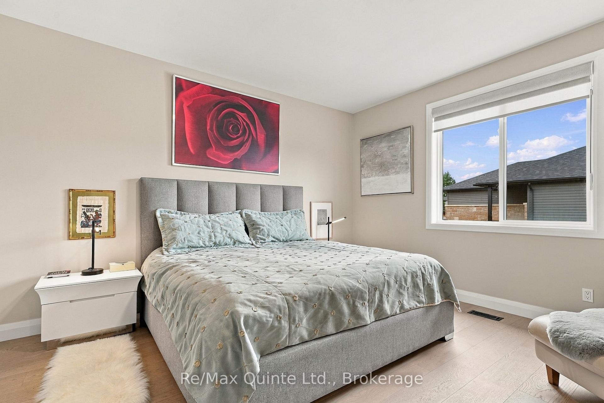 Photo 24 of 61 Hastings Park Drive, Belleville, Belleville Ward — HOMEH