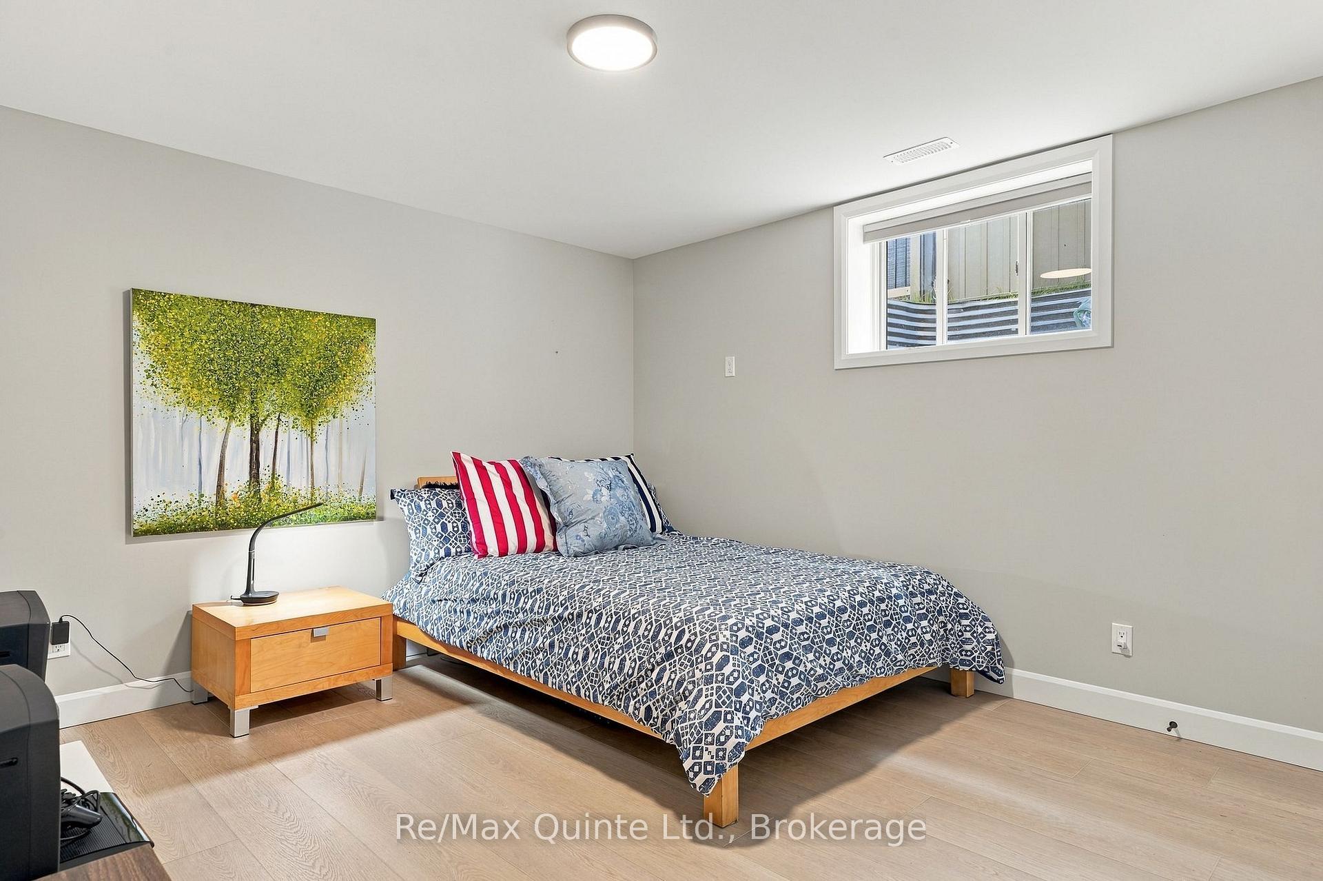 Photo 31 of 61 Hastings Park Drive, Belleville, Belleville Ward — HOMEH