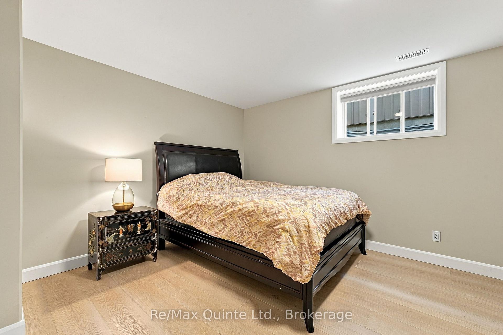 Photo 34 of 61 Hastings Park Drive, Belleville, Belleville Ward — HOMEH