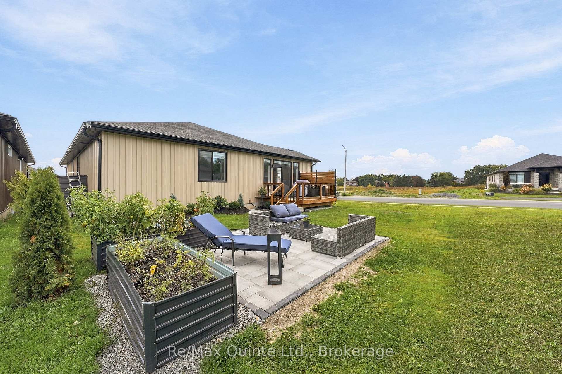 Photo 38 of 61 Hastings Park Drive, Belleville, Belleville Ward — HOMEH