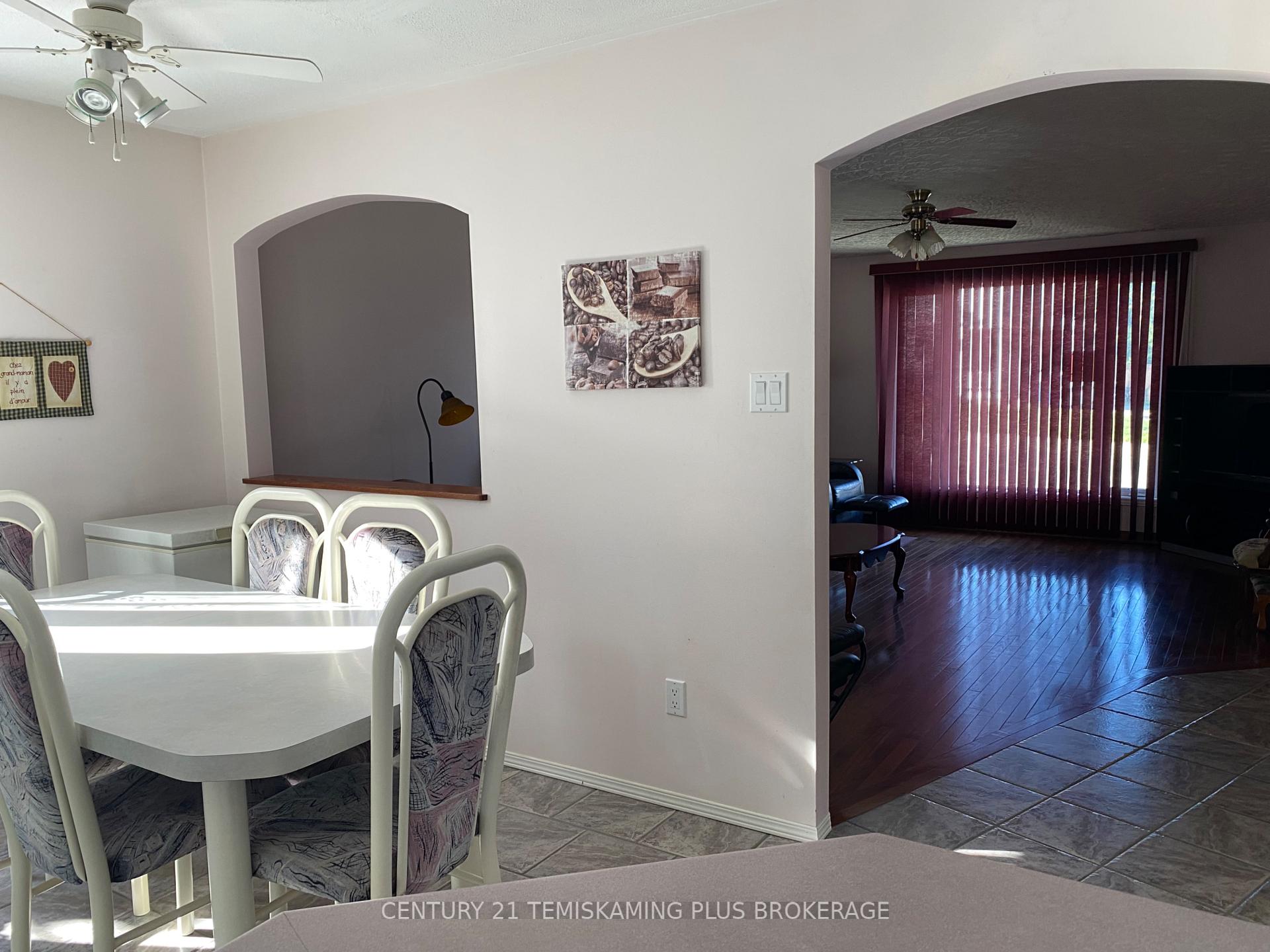 Photo 6 of 430 Main Street, Temiskaming Shores, Haileybury — HOMEH