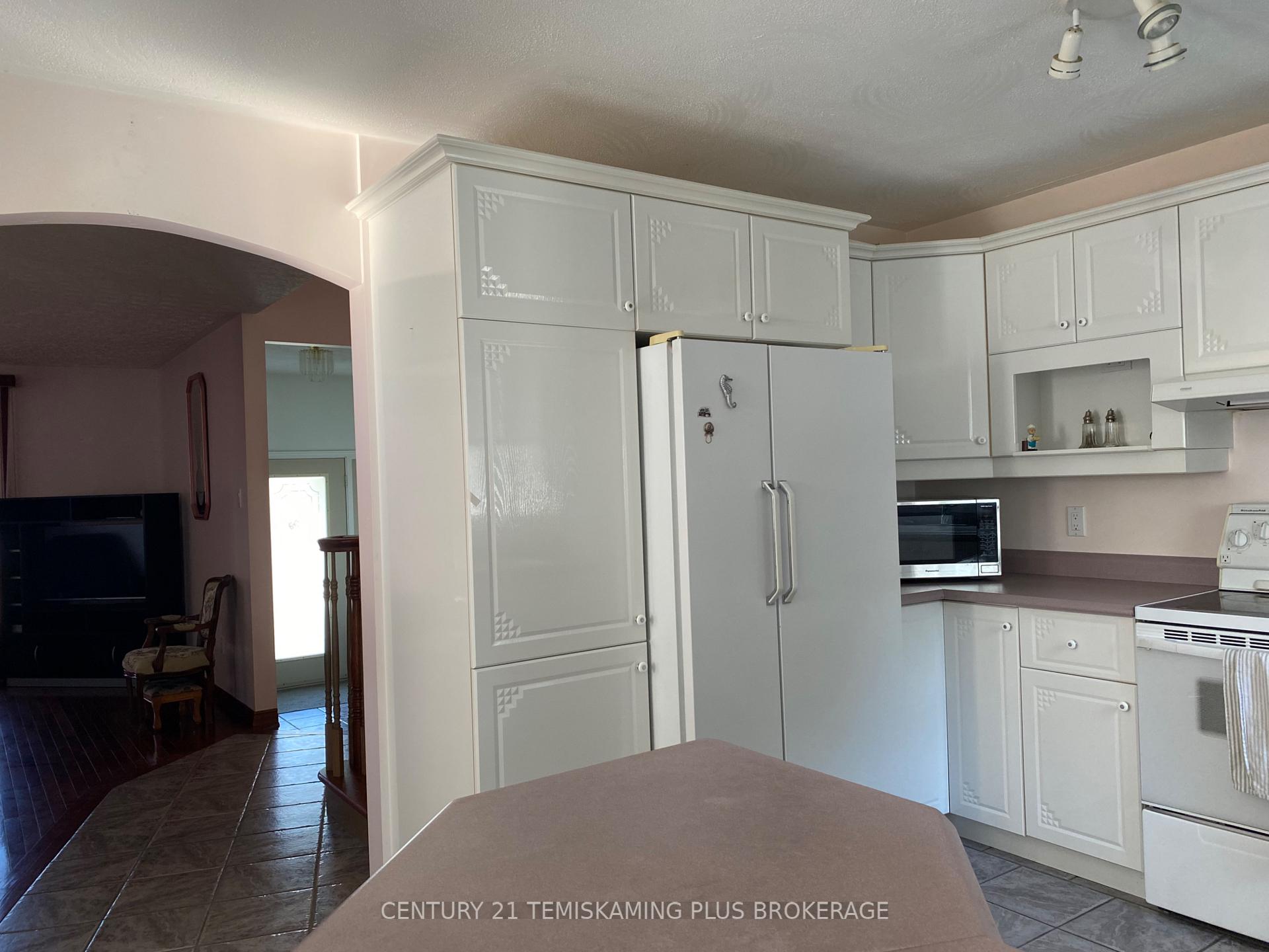 Photo 7 of 430 Main Street, Temiskaming Shores, Haileybury — HOMEH