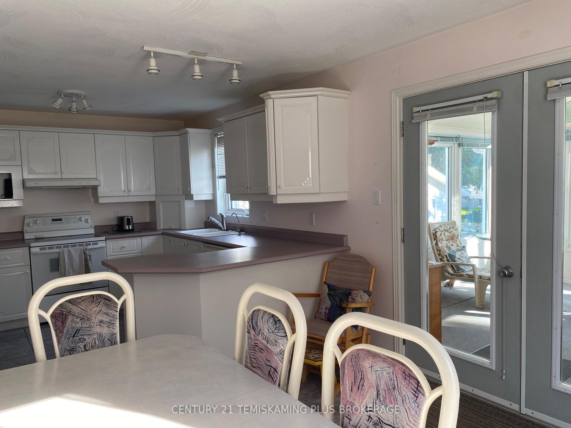 Photo 8 of 430 Main Street, Temiskaming Shores, Haileybury — HOMEH
