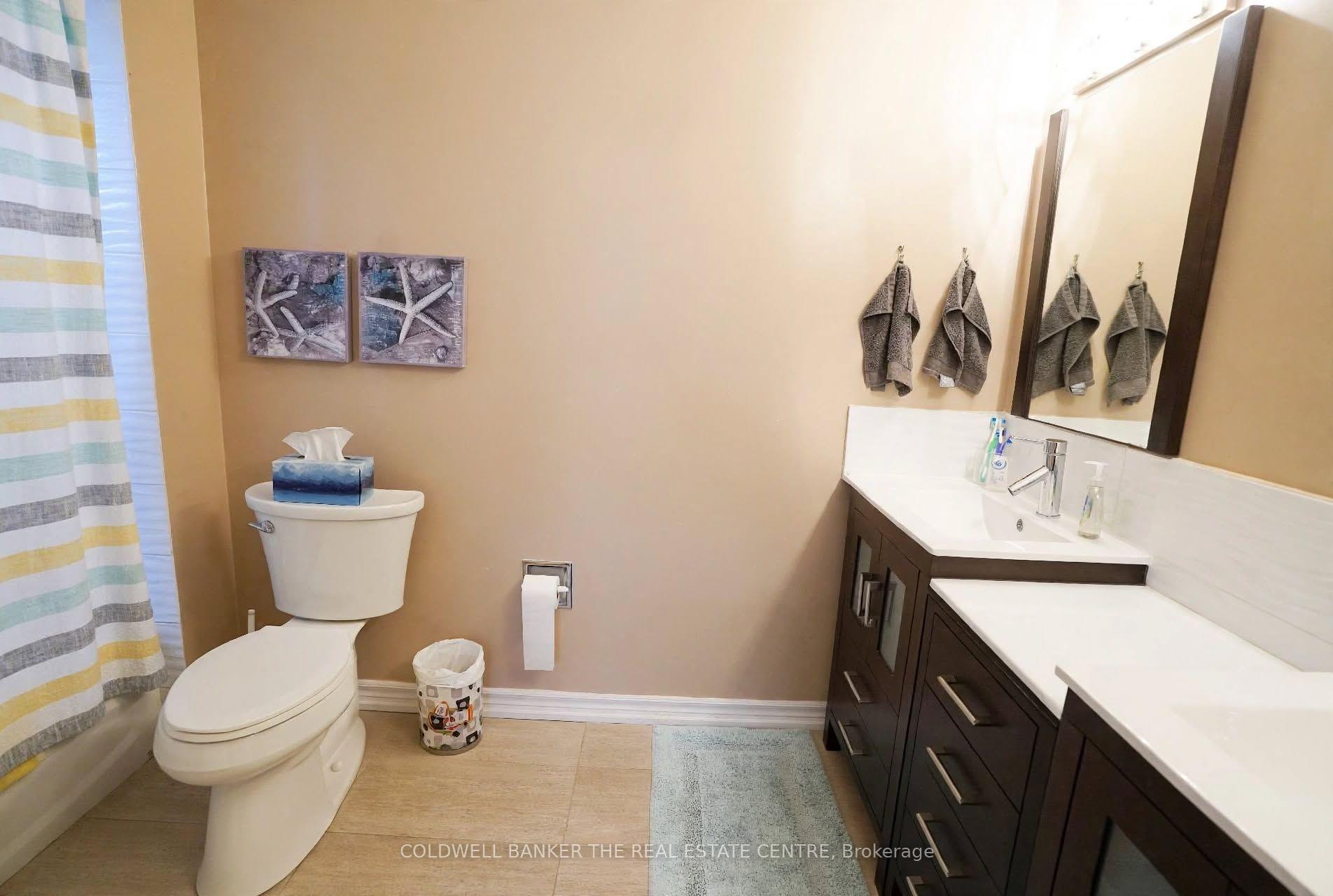 Photo 12 of 28 Fairty Drive, Markham, Middlefield — HOMEH