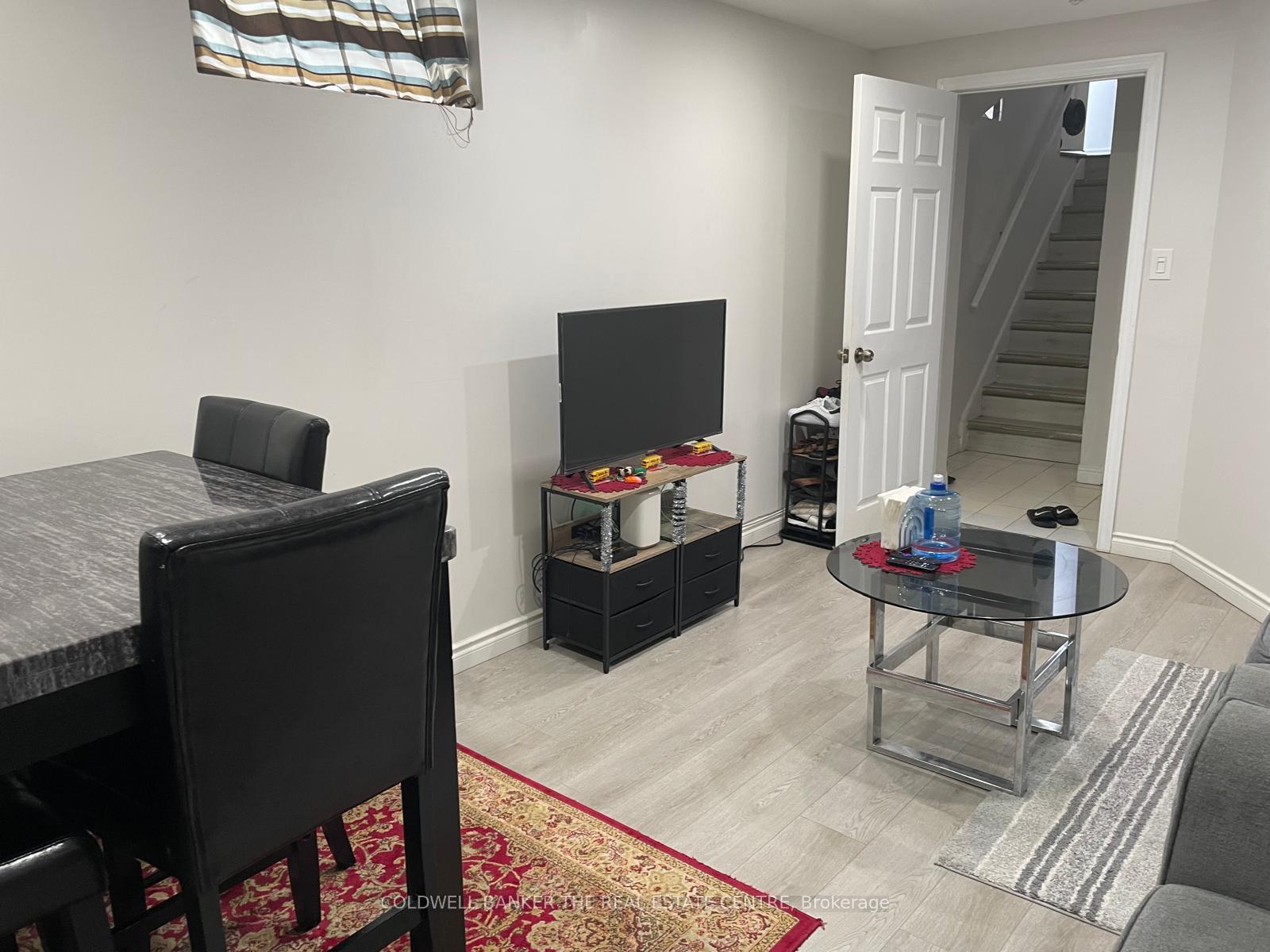 Photo 17 of 28 Fairty Drive, Markham, Middlefield — HOMEH
