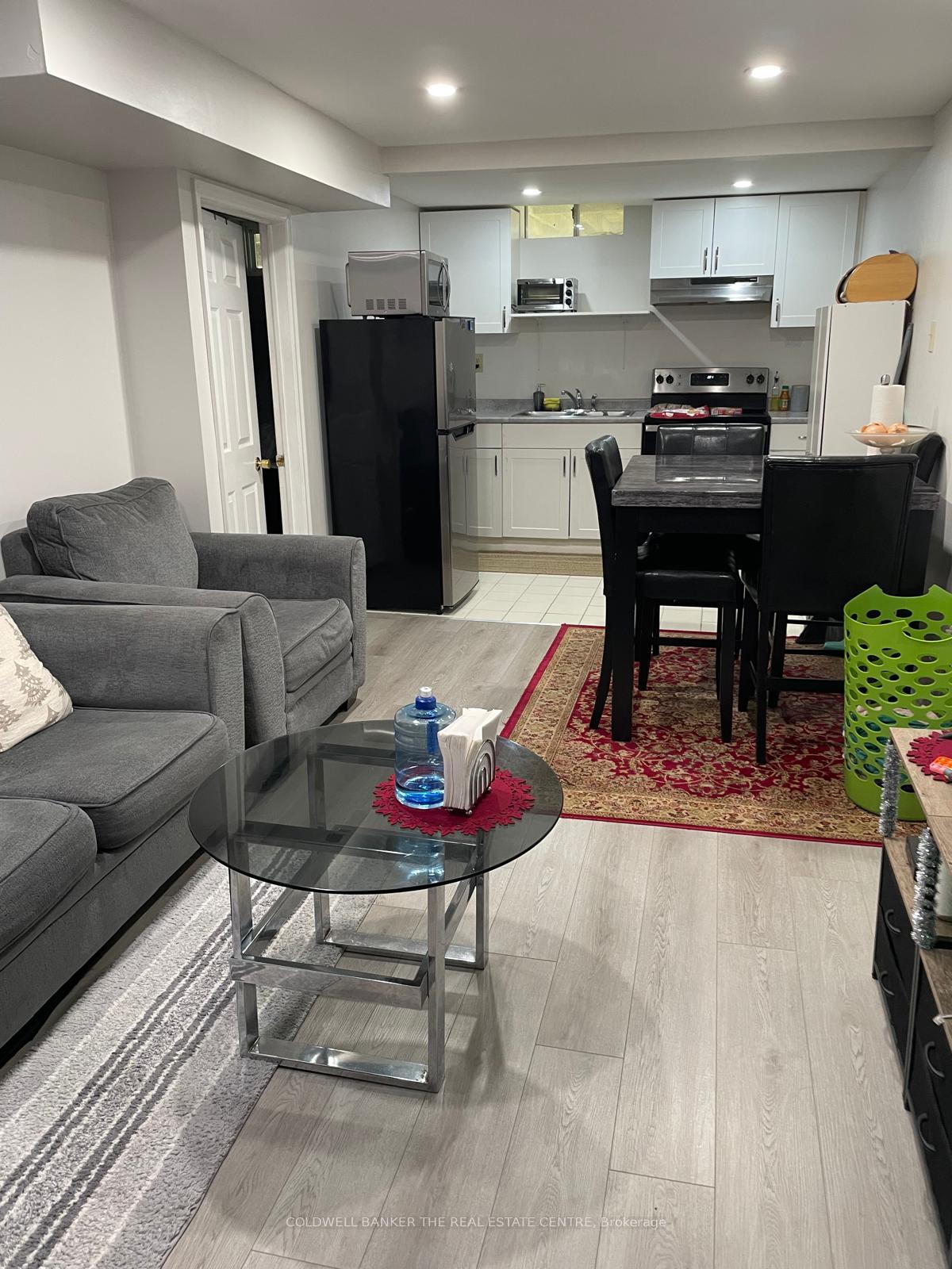 Photo 18 of 28 Fairty Drive, Markham, Middlefield — HOMEH