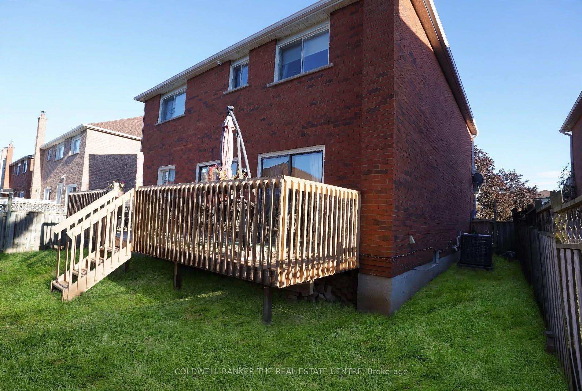Photo 26 of 28 Fairty Drive, Markham, Middlefield — HOMEH
