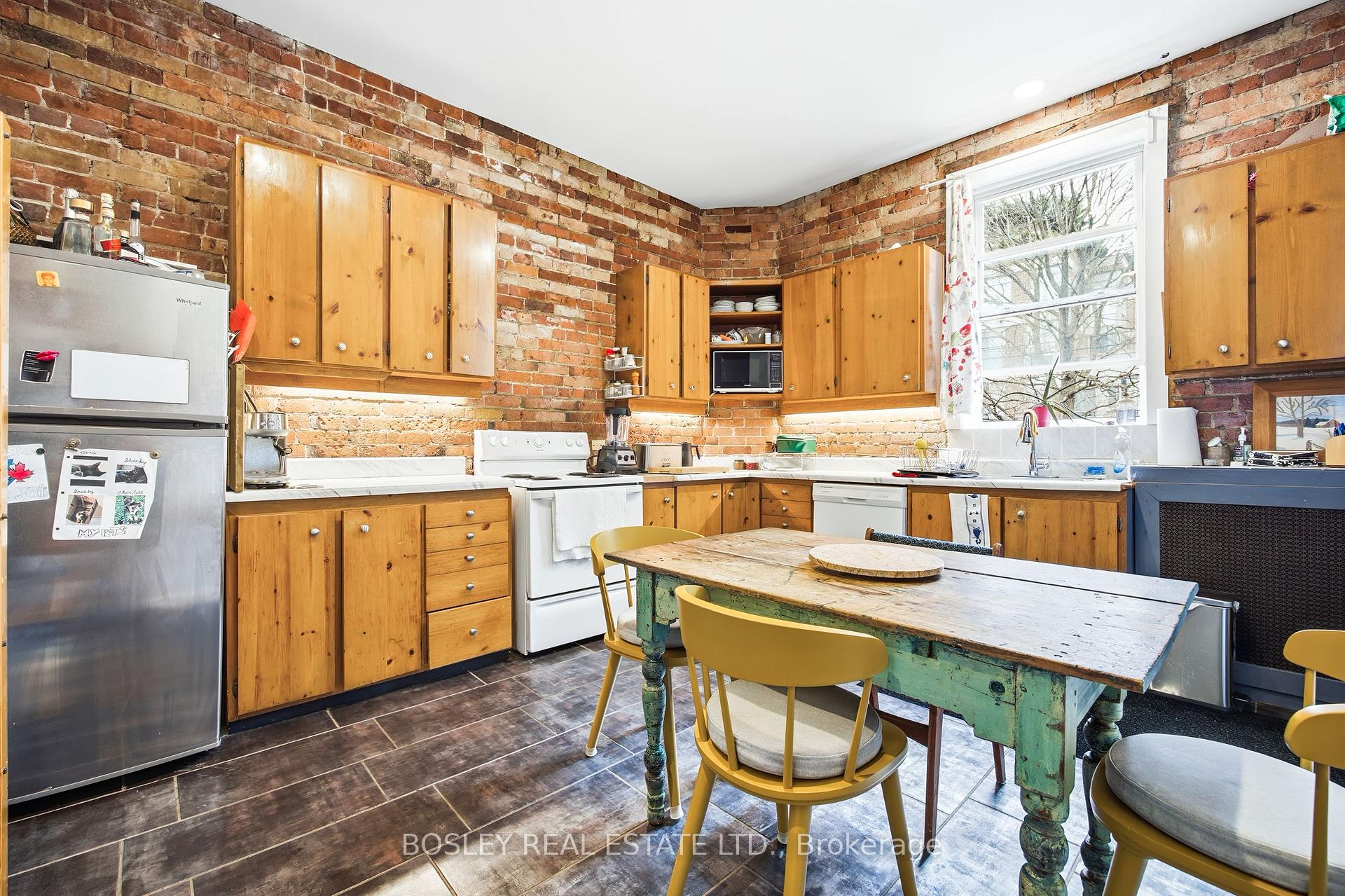 Photo 13 of 85 Walmer Road, Toronto, The Annex — HOMEH