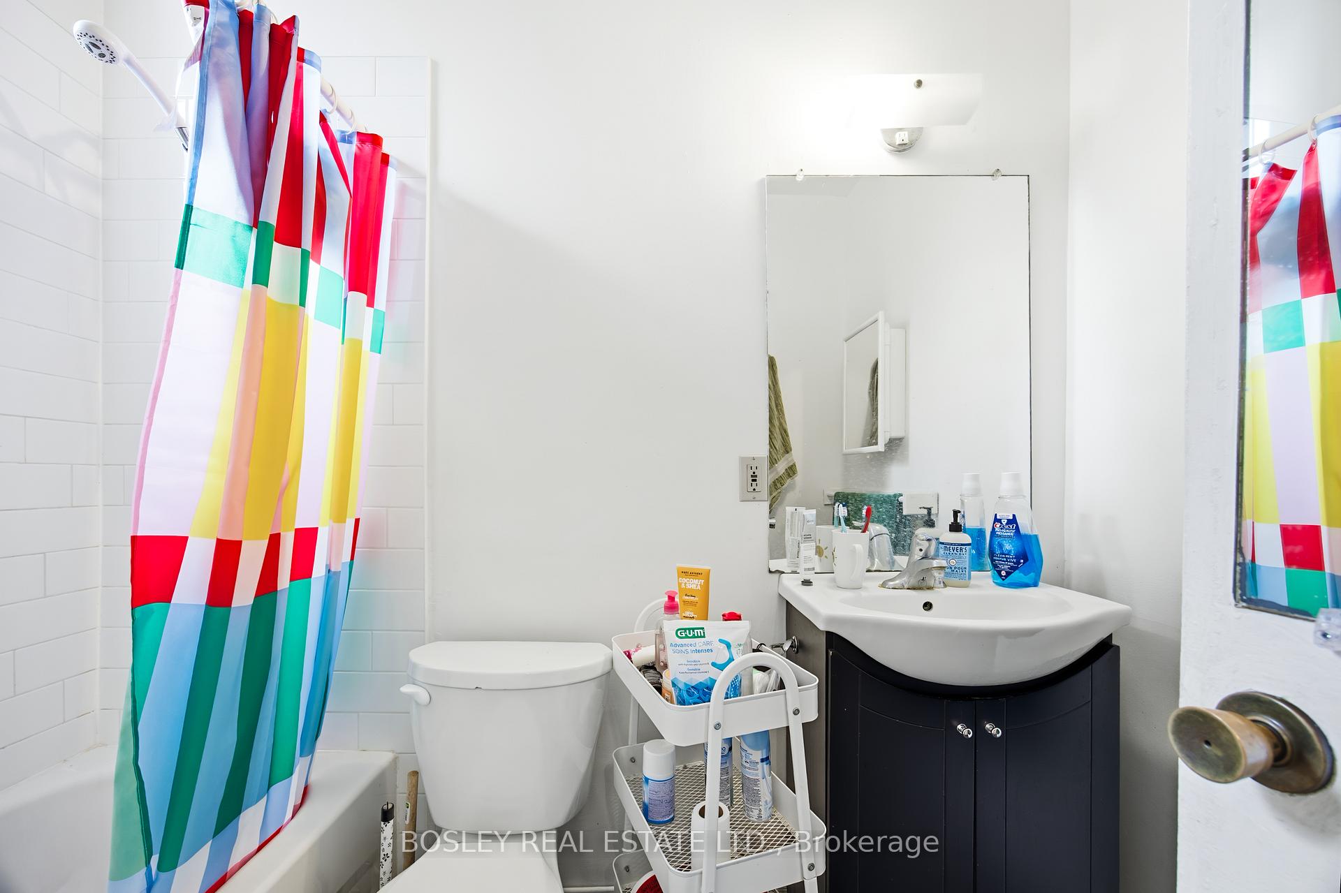 Photo 18 of 85 Walmer Road, Toronto, The Annex — HOMEH