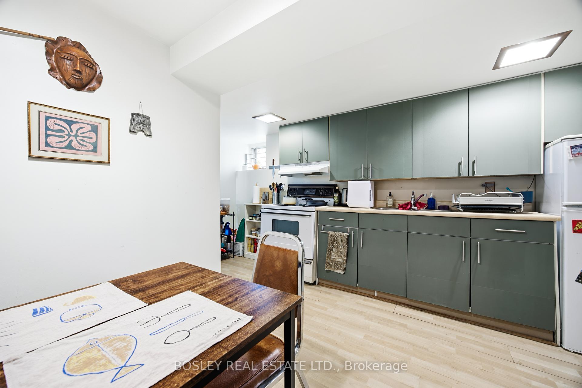 Photo 41 of 85 Walmer Road, Toronto, The Annex — HOMEH