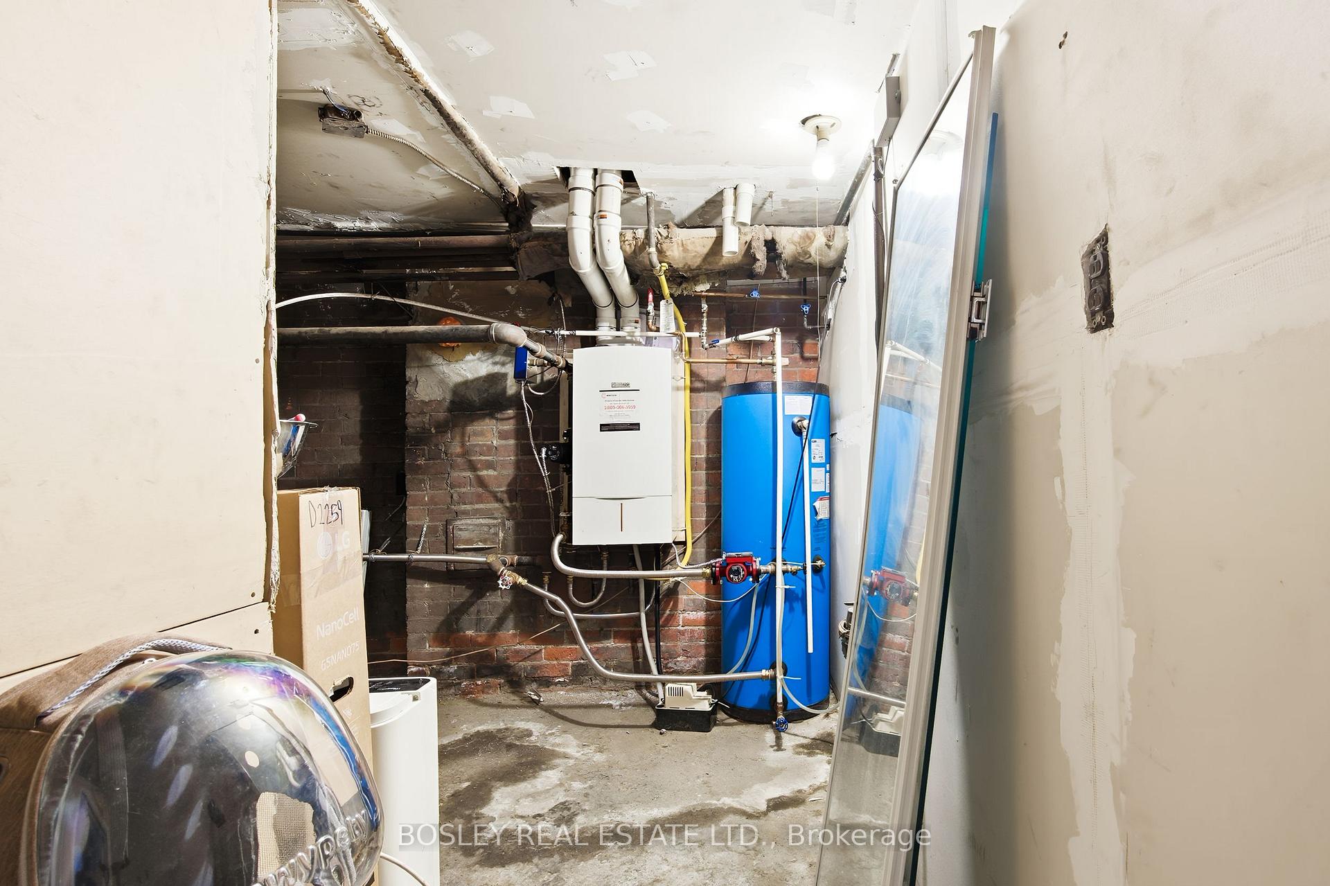 Photo 43 of 85 Walmer Road, Toronto, The Annex — HOMEH