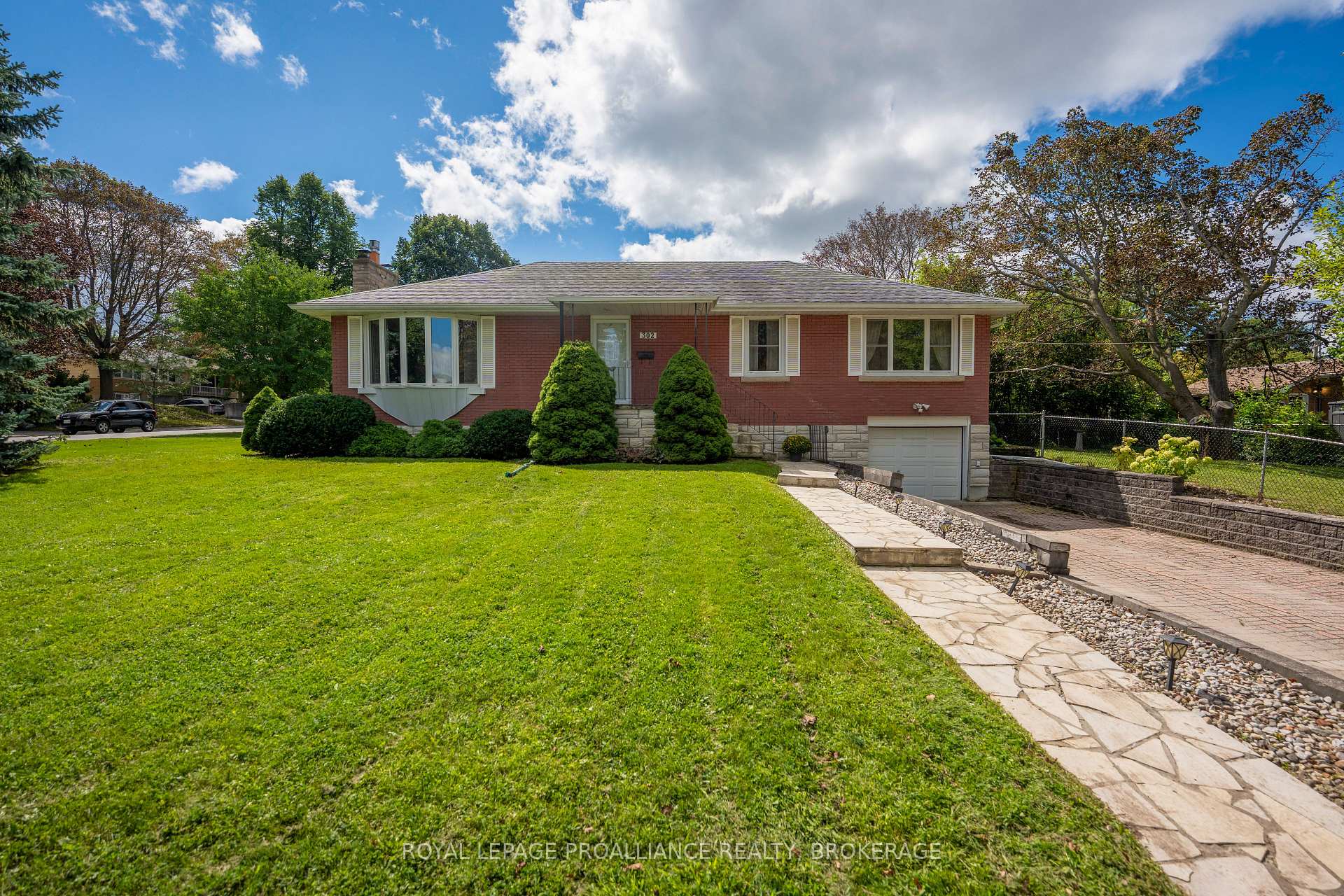 Photo of 302 Arrowhead Place
