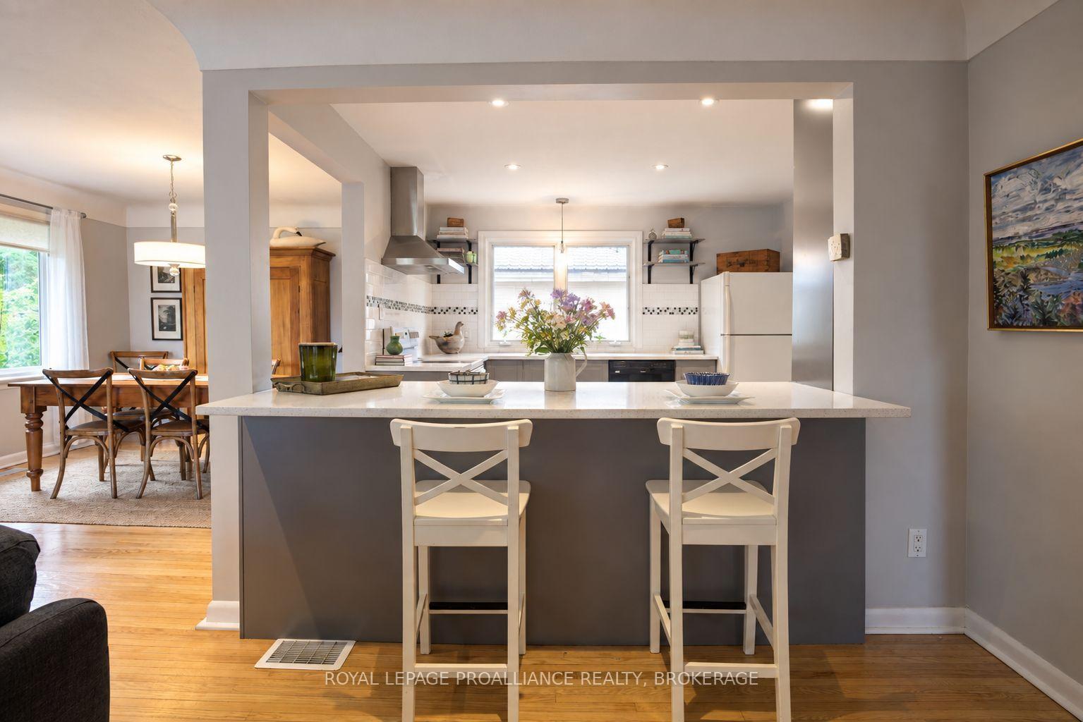 Photo 7 of 302 Arrowhead Place, Kingston, West of Sir John A. Blvd — HOMEH