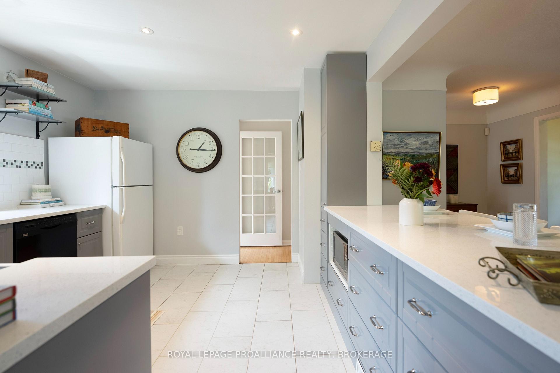 Photo 13 of 302 Arrowhead Place, Kingston, West of Sir John A. Blvd — HOMEH