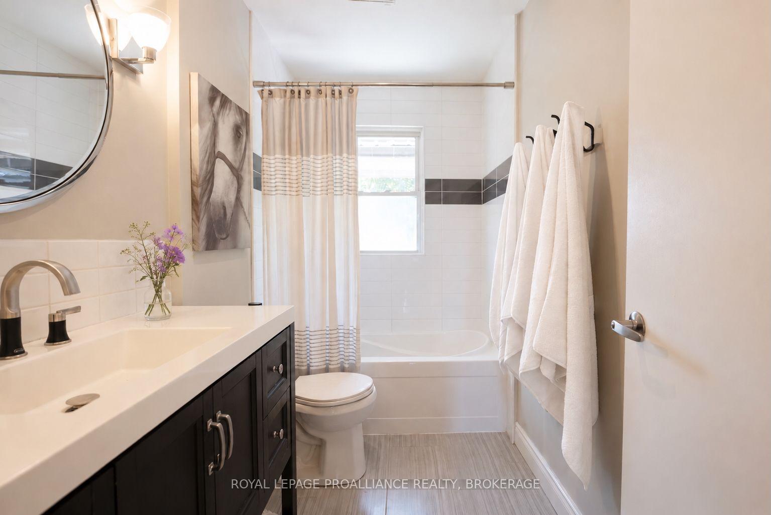 Photo 14 of 302 Arrowhead Place, Kingston, West of Sir John A. Blvd — HOMEH
