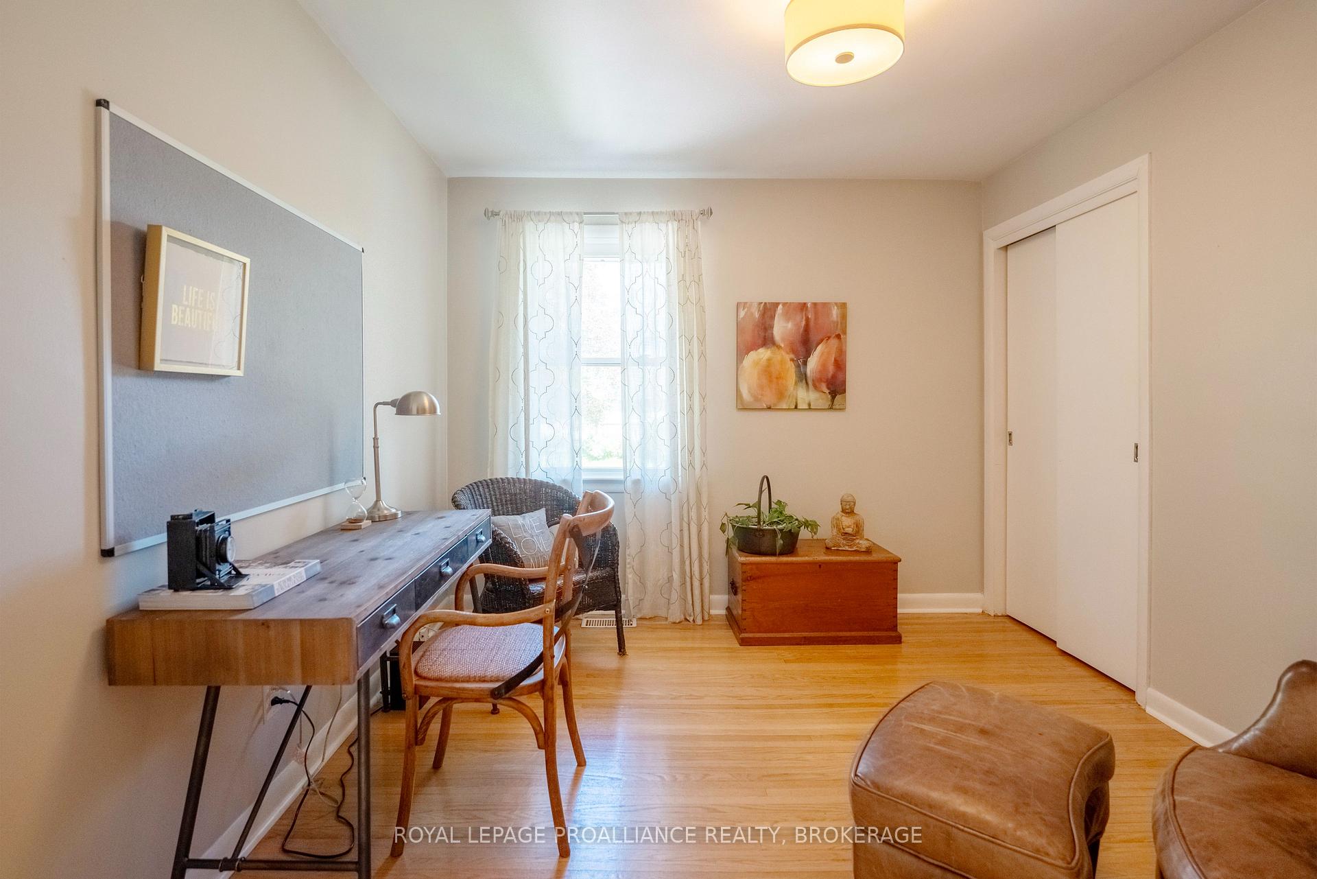 Photo 17 of 302 Arrowhead Place, Kingston, West of Sir John A. Blvd — HOMEH