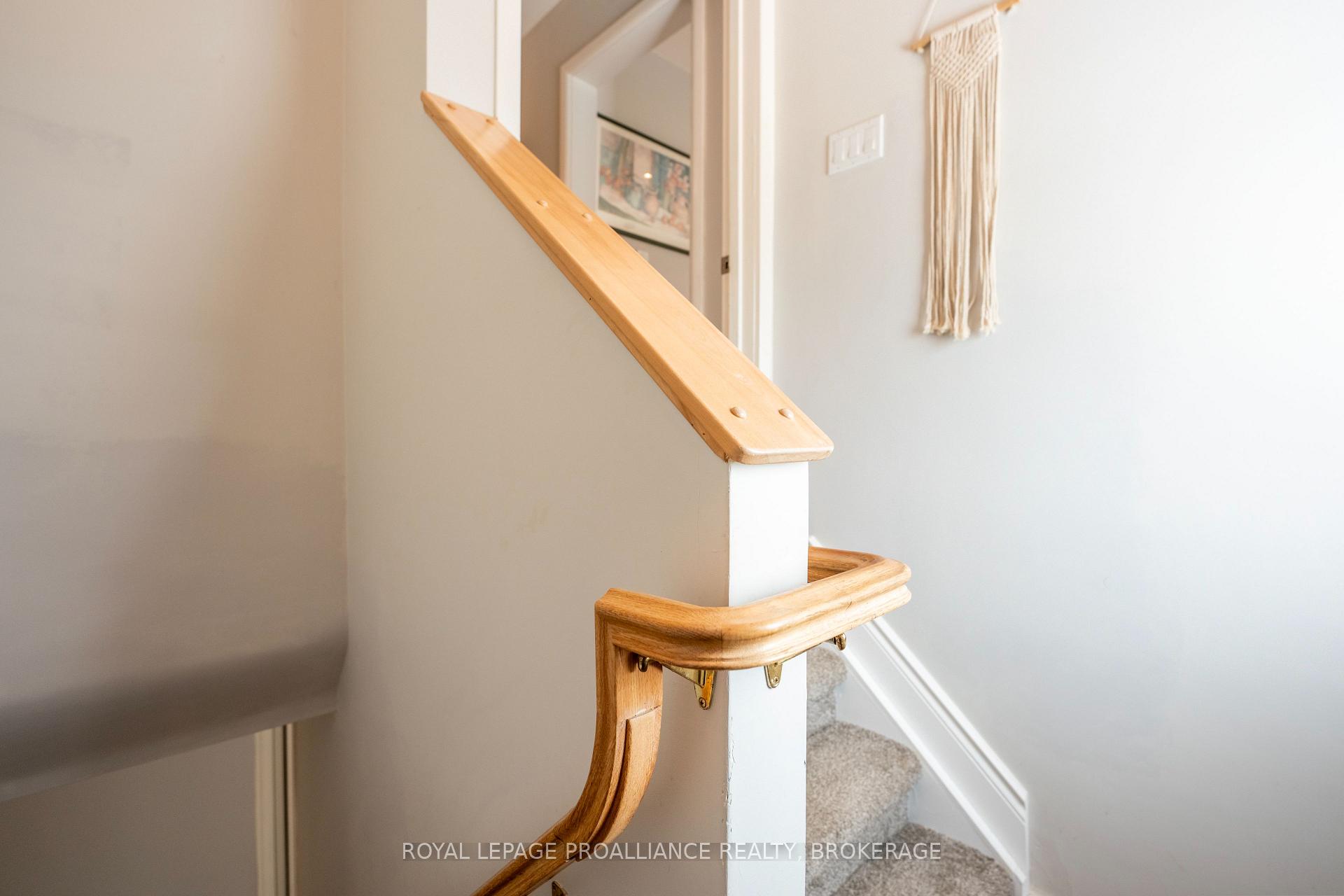 Photo 18 of 302 Arrowhead Place, Kingston, West of Sir John A. Blvd — HOMEH