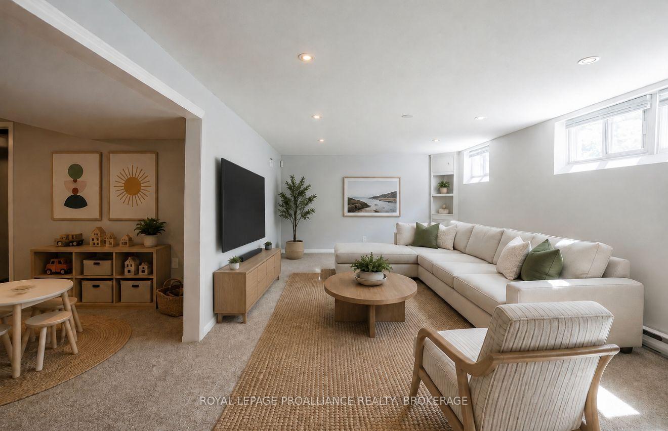 Photo 22 of 302 Arrowhead Place, Kingston, West of Sir John A. Blvd — HOMEH